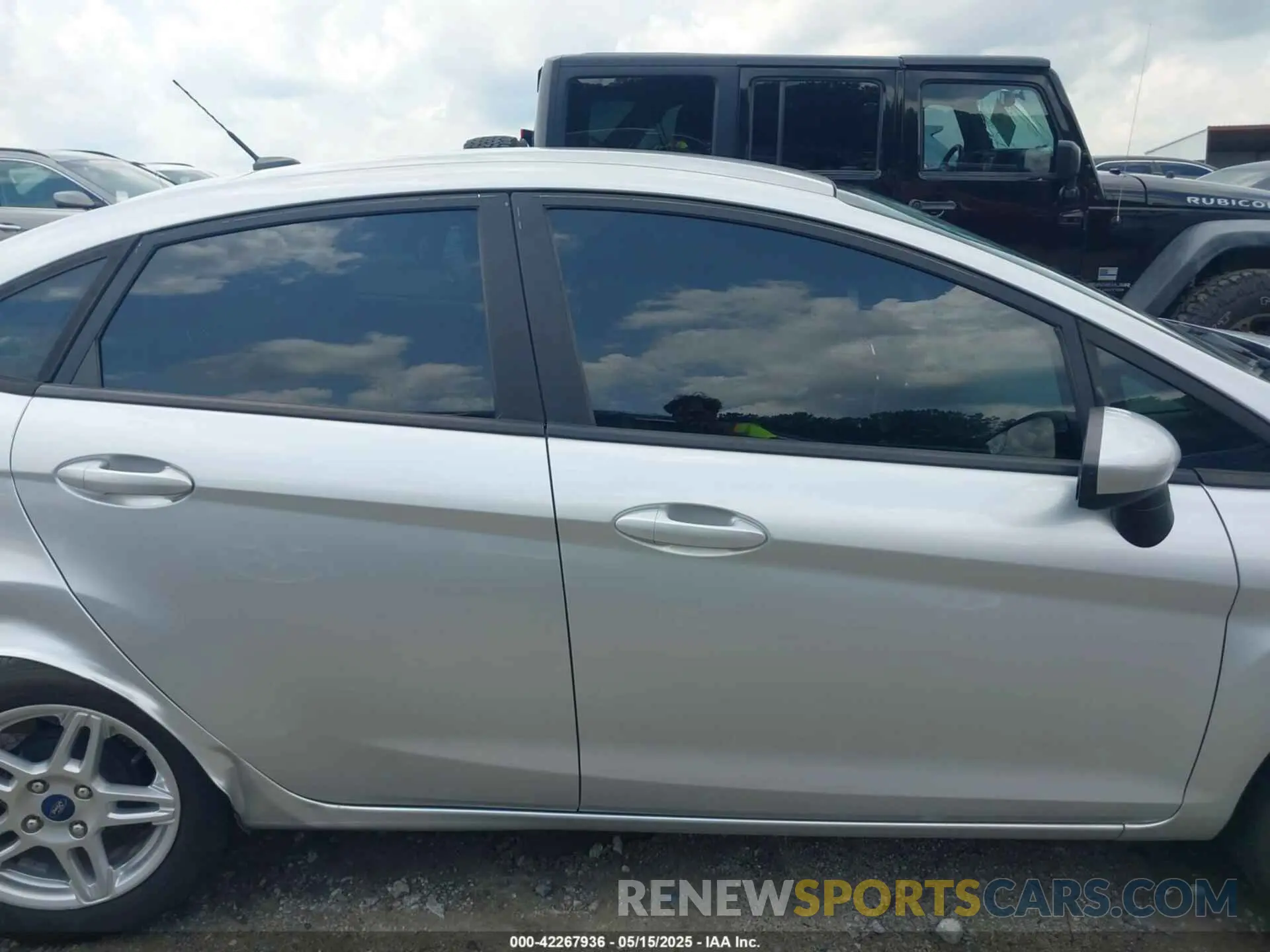 14 Фотография поврежденного автомобиля 3FADP4BJ2KM132015 FORD FIESTA 2019