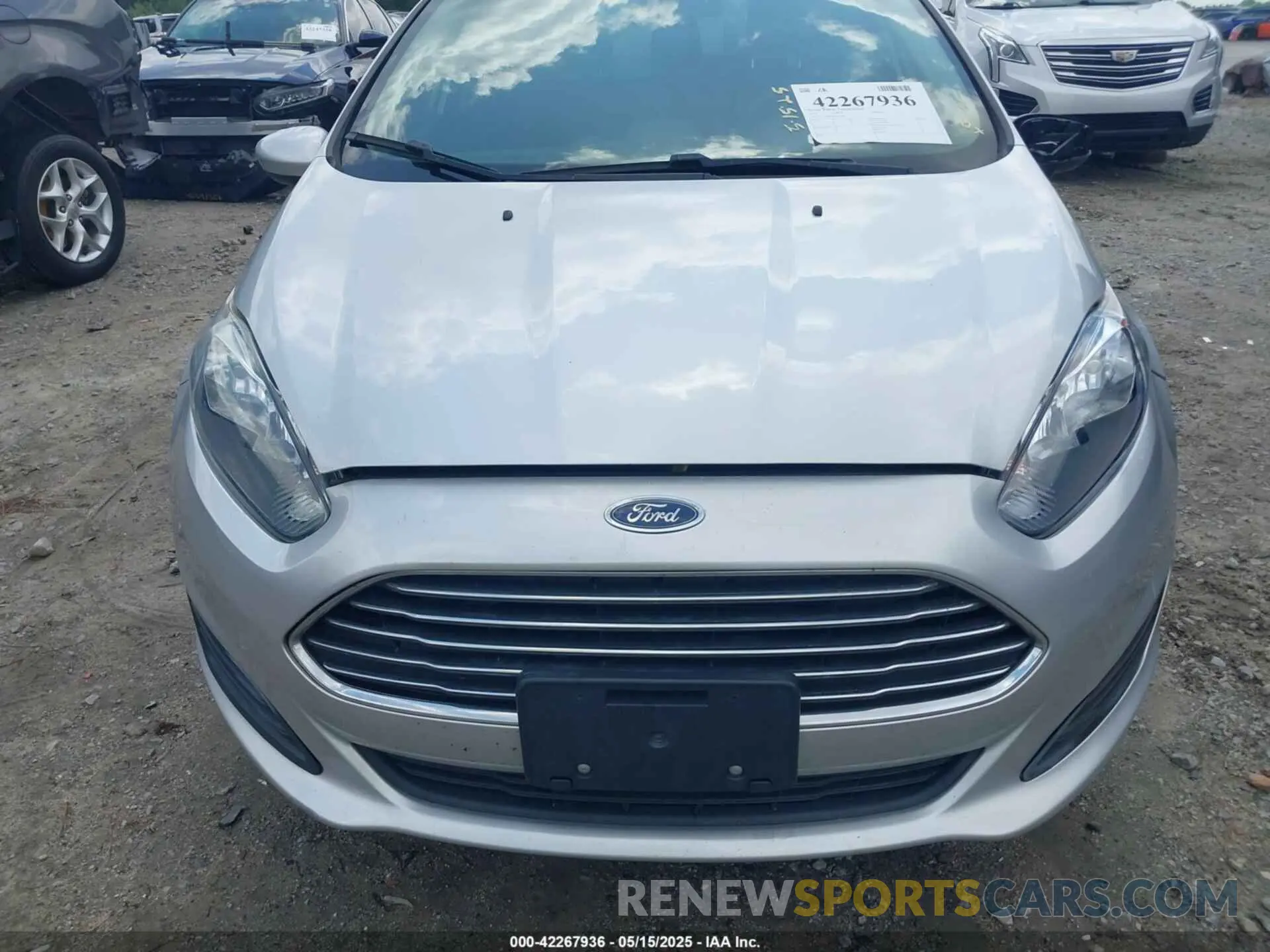 19 Фотография поврежденного автомобиля 3FADP4BJ2KM132015 FORD FIESTA 2019