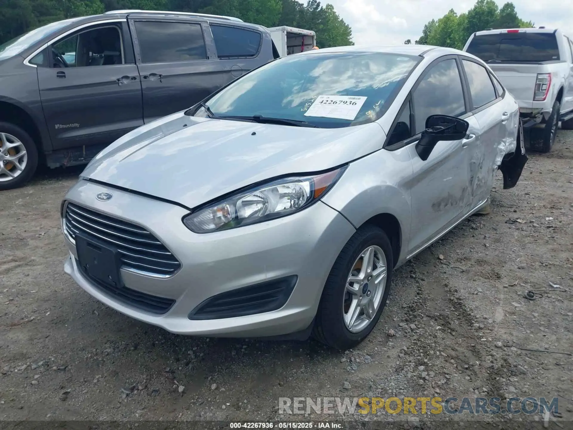 2 Фотография поврежденного автомобиля 3FADP4BJ2KM132015 FORD FIESTA 2019