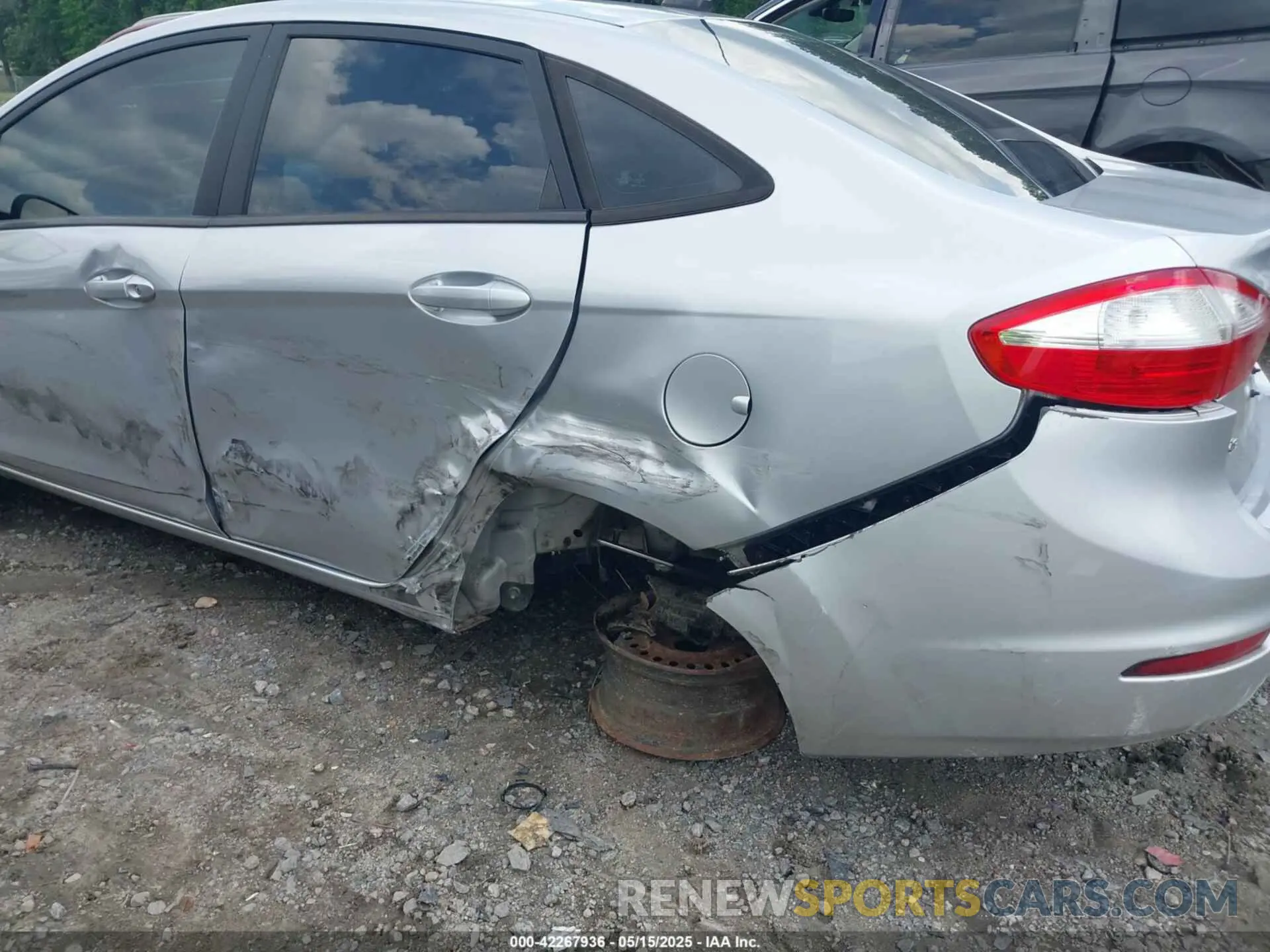 6 Фотография поврежденного автомобиля 3FADP4BJ2KM132015 FORD FIESTA 2019