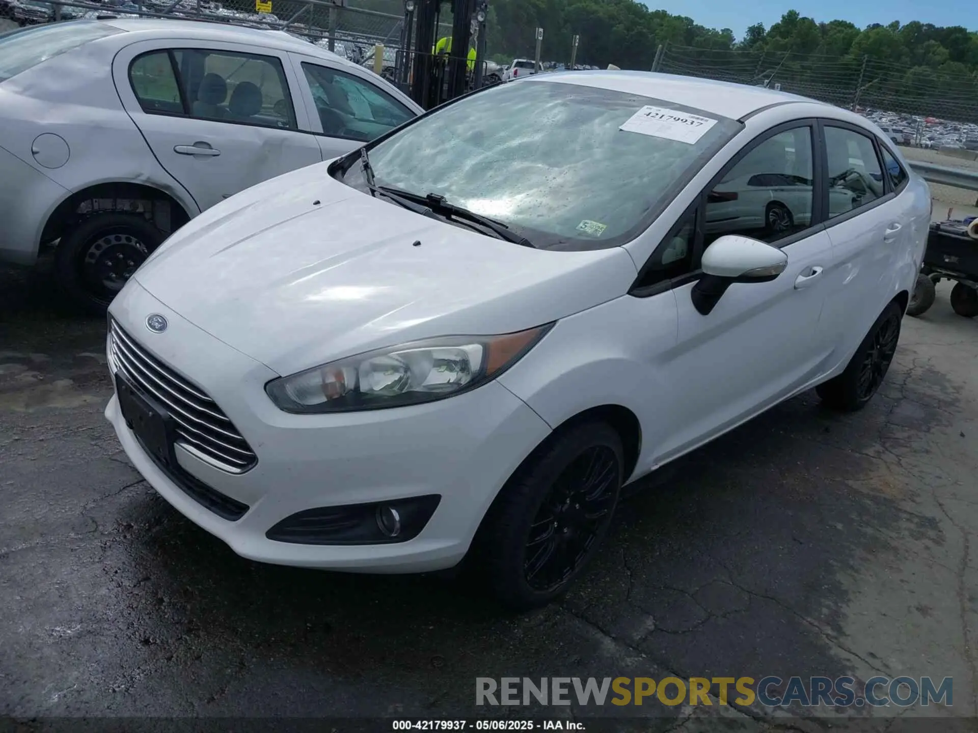 2 Фотография поврежденного автомобиля 3FADP4BJ2KM143337 FORD FIESTA 2019