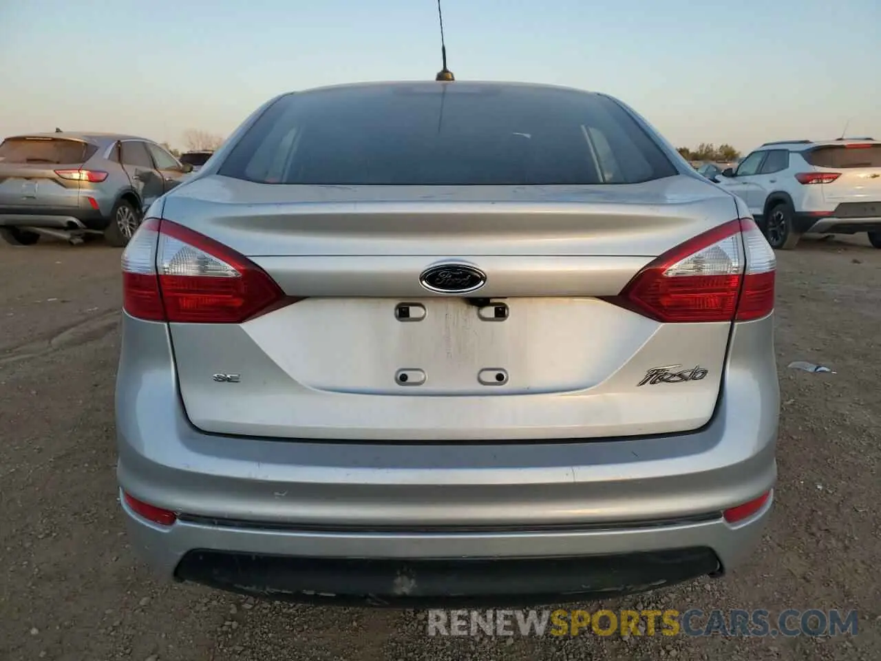 6 Фотография поврежденного автомобиля 3FADP4BJ2KM146786 FORD FIESTA 2019