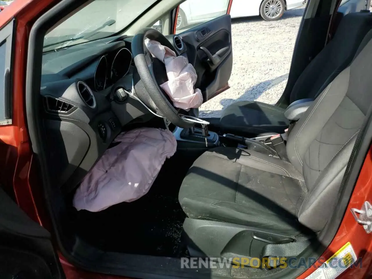7 Photograph of a damaged car 3FADP4BJ2KM152393 FORD FIESTA 2019