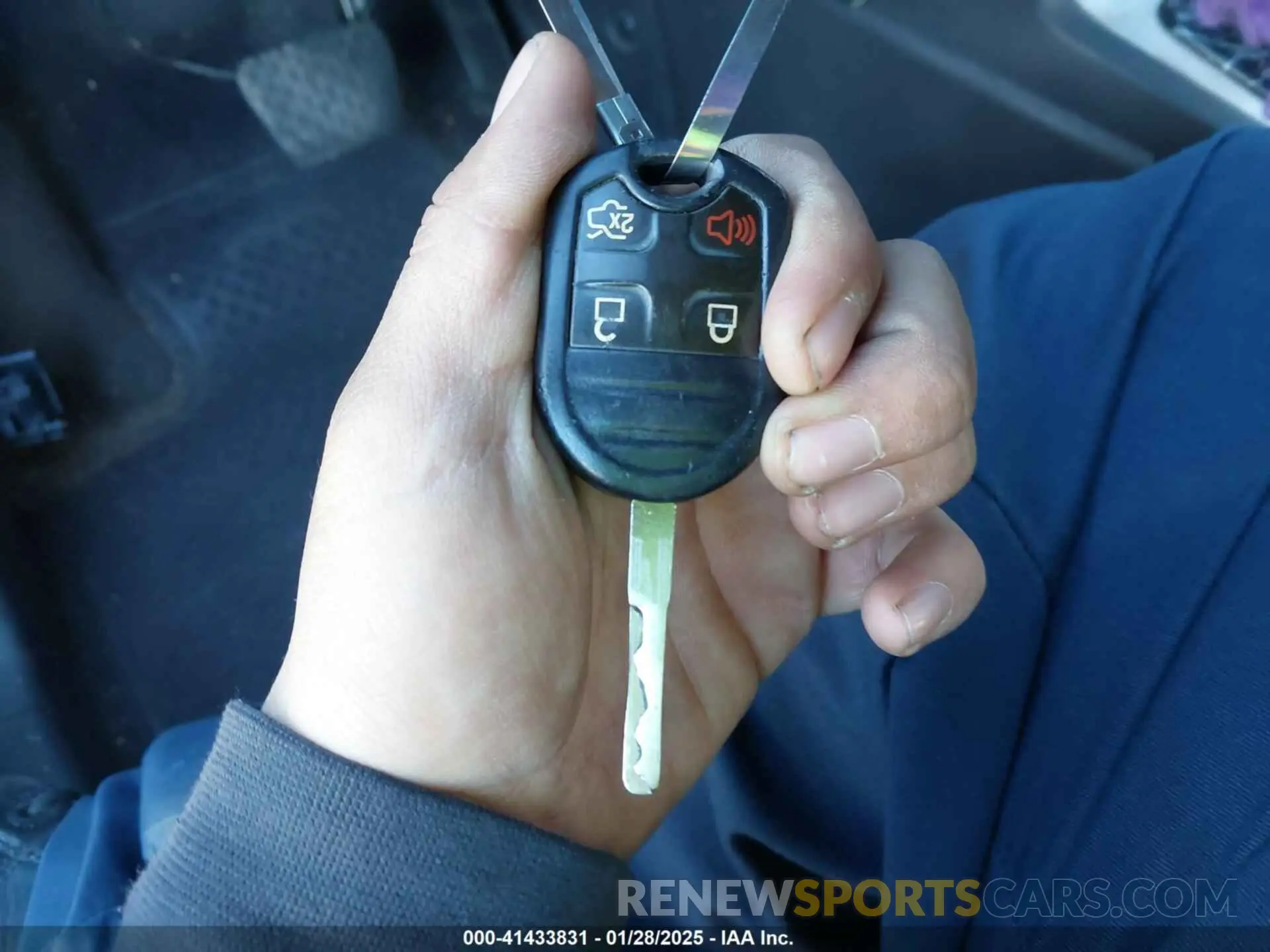 11 Photograph of a damaged car 3FADP4BJ2KM164611 FORD FIESTA 2019