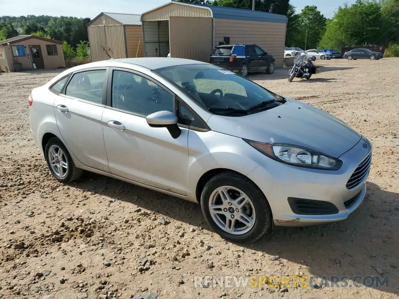 4 Фотография поврежденного автомобиля 3FADP4BJ3KM161135 FORD FIESTA 2019