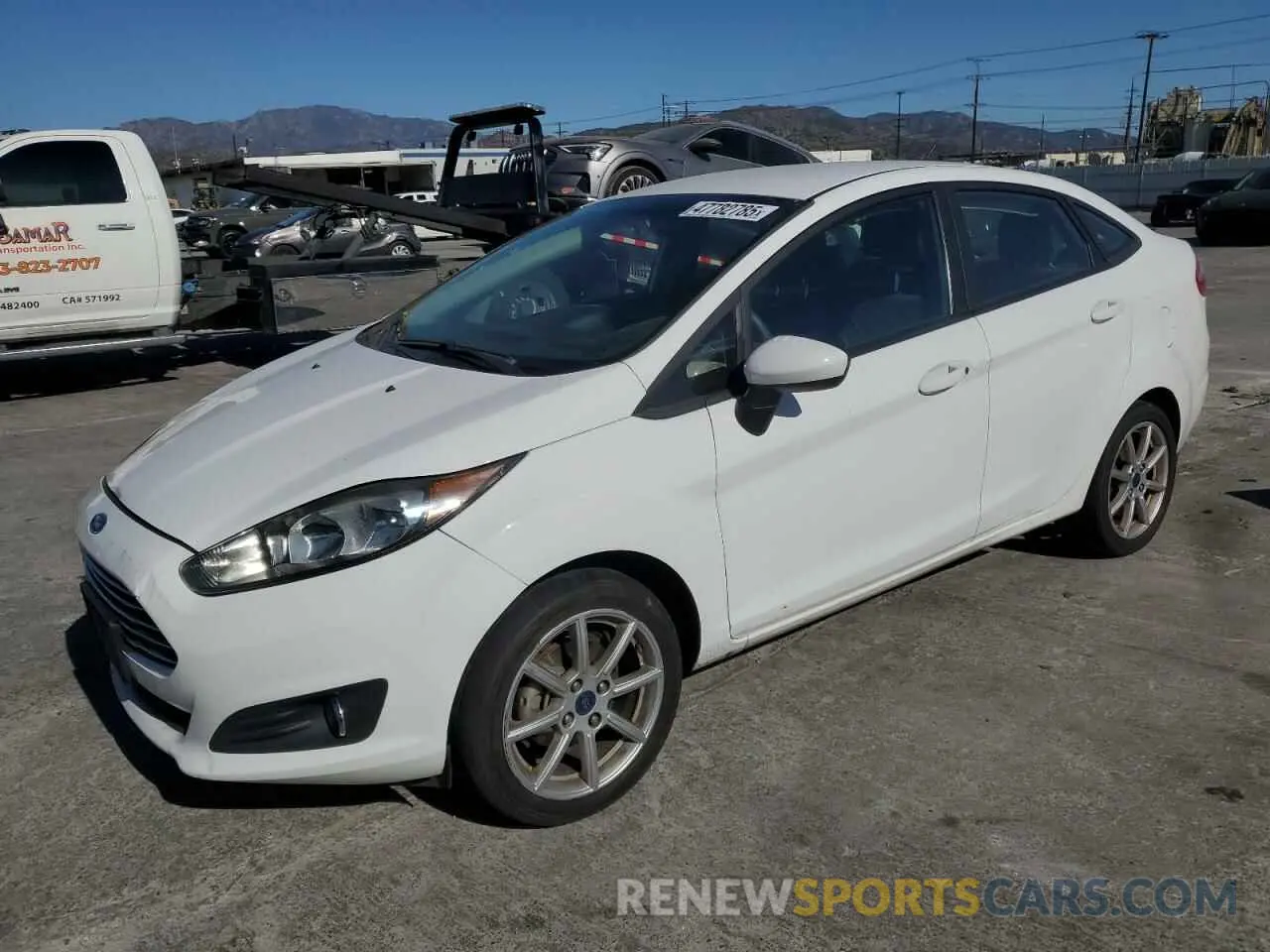 1 Фотография поврежденного автомобиля 3FADP4BJ4KM143565 FORD FIESTA 2019