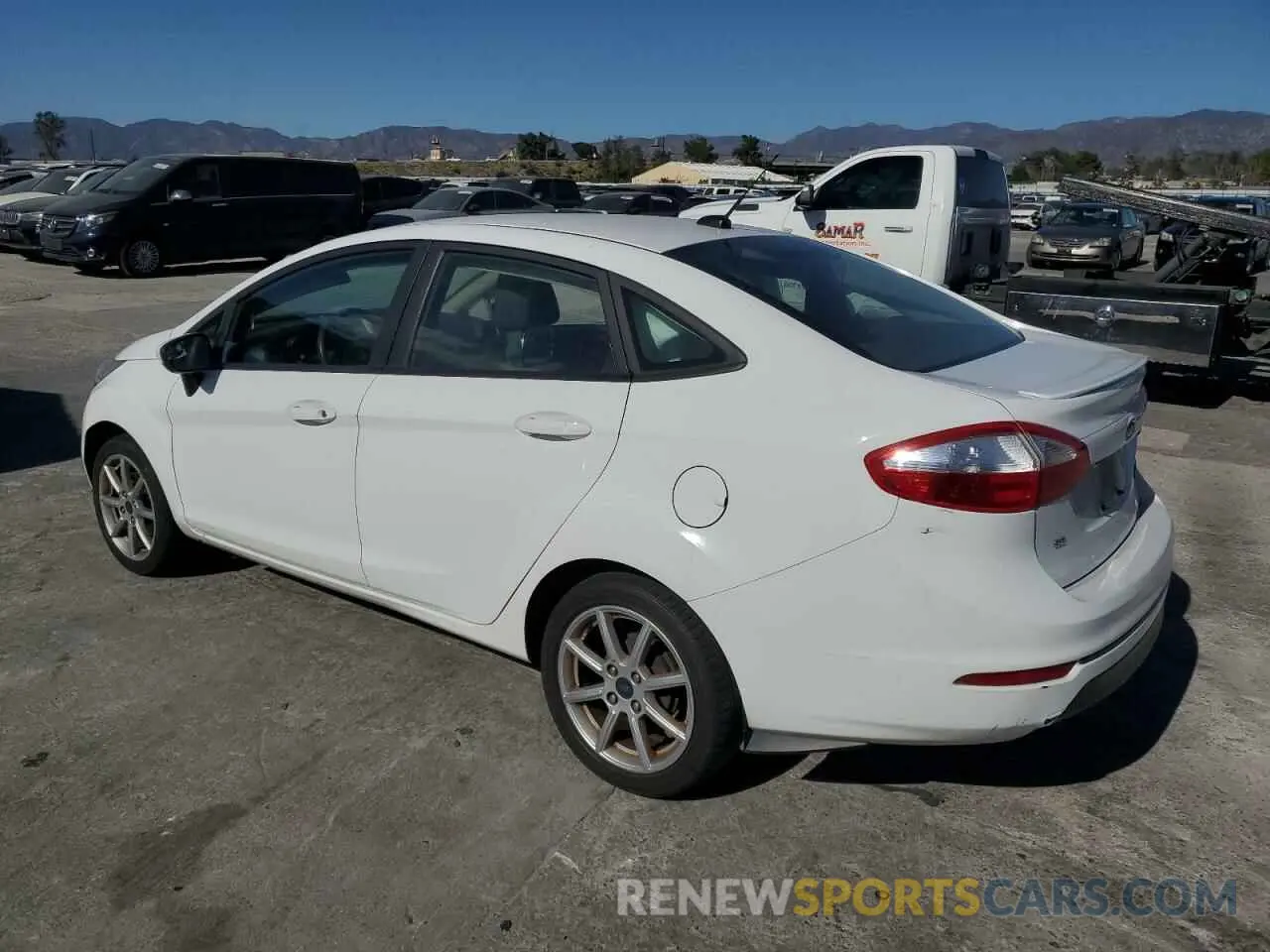 2 Фотография поврежденного автомобиля 3FADP4BJ4KM143565 FORD FIESTA 2019