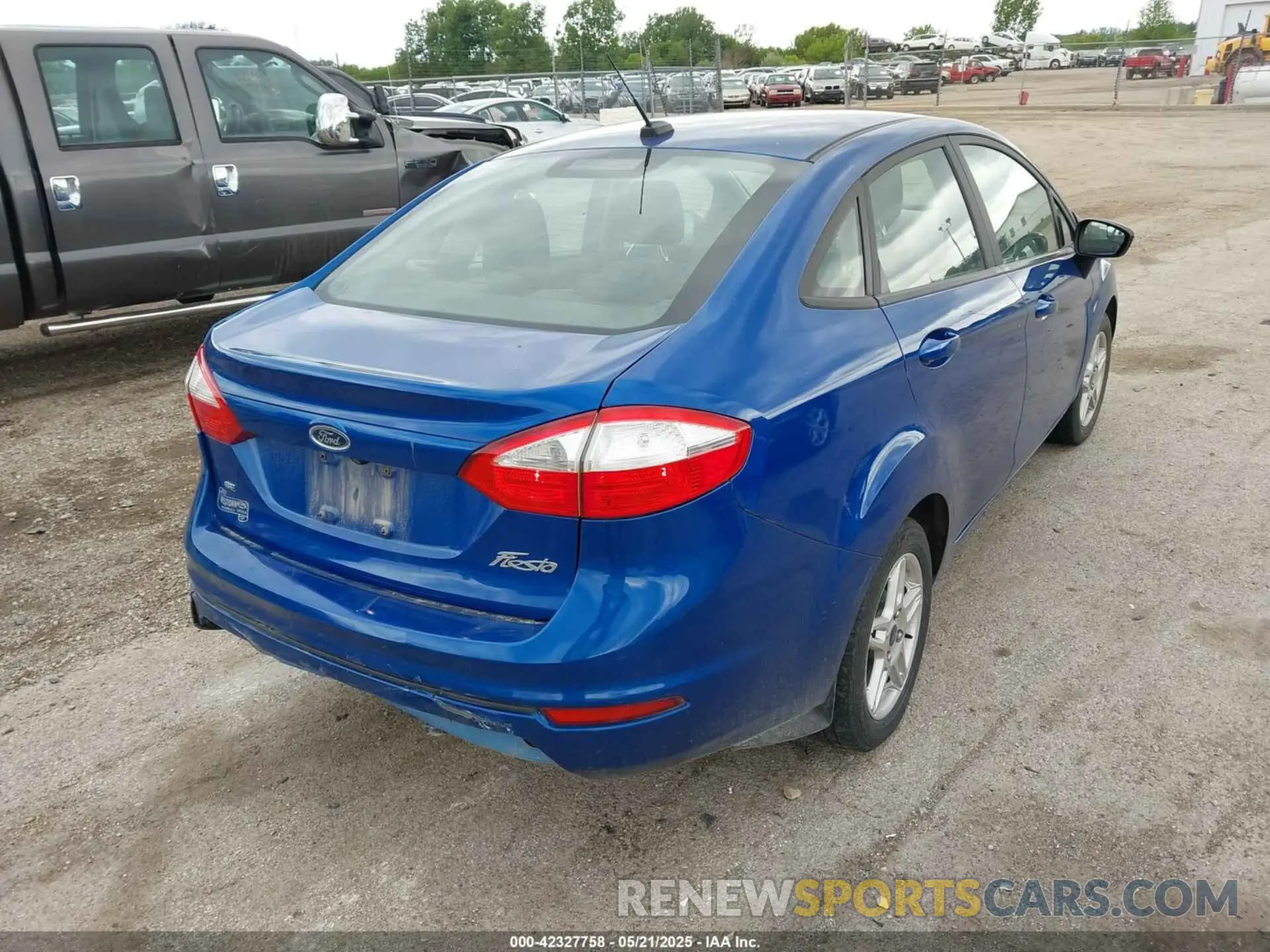 4 Photograph of a damaged car 3FADP4BJ4KM163802 FORD FIESTA 2019