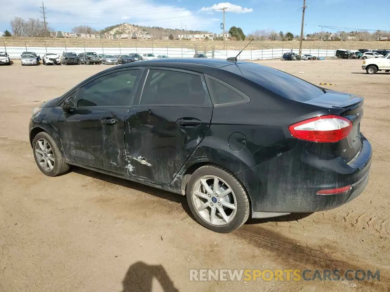 2 Photograph of a damaged car 3FADP4BJ5KM137371 FORD FIESTA 2019