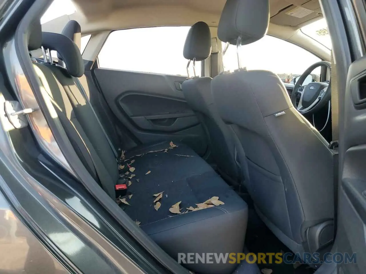 10 Photograph of a damaged car 3FADP4BJ5KM162867 FORD FIESTA 2019