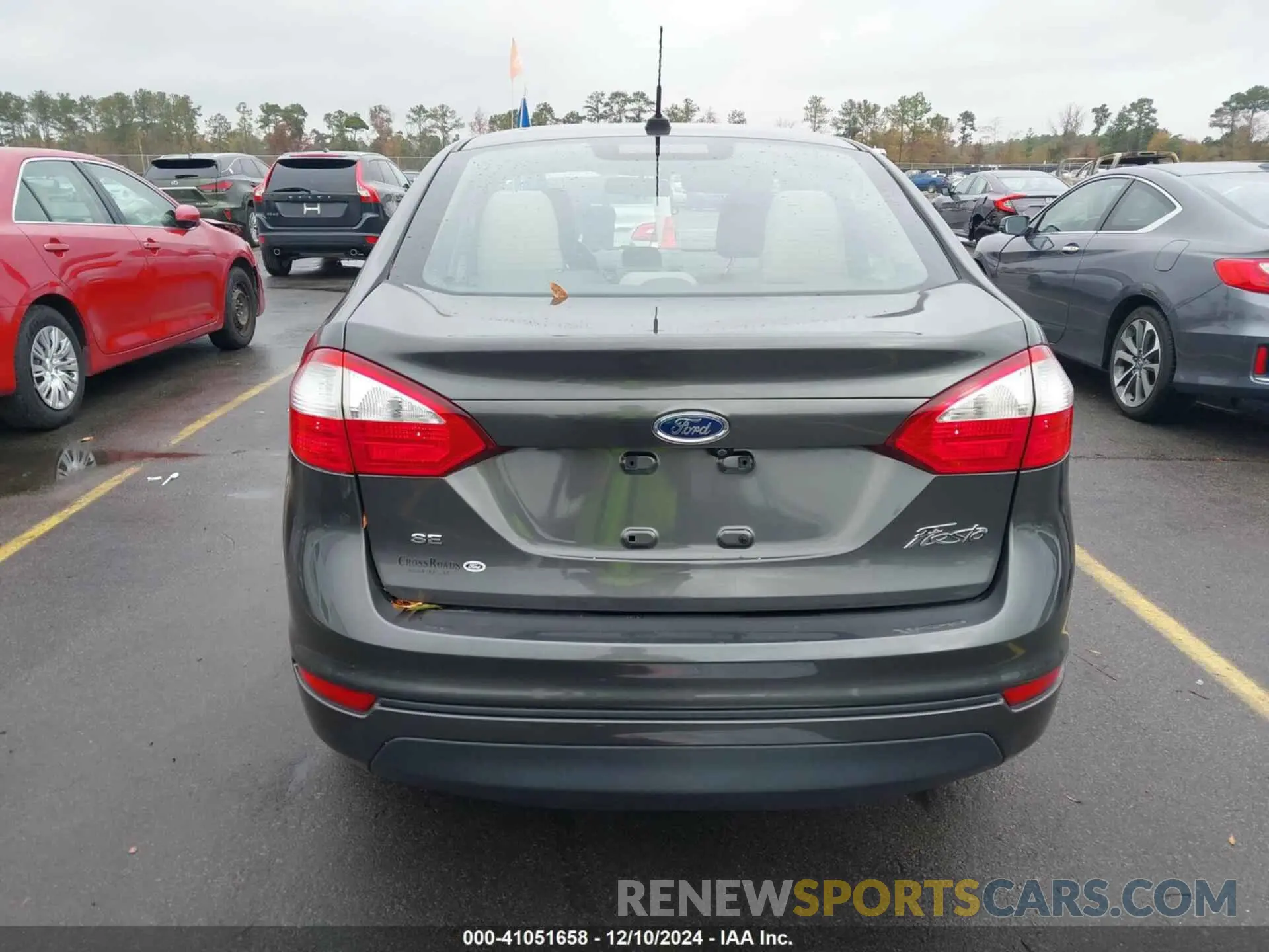 17 Photograph of a damaged car 3FADP4BJ6KM144300 FORD FIESTA 2019