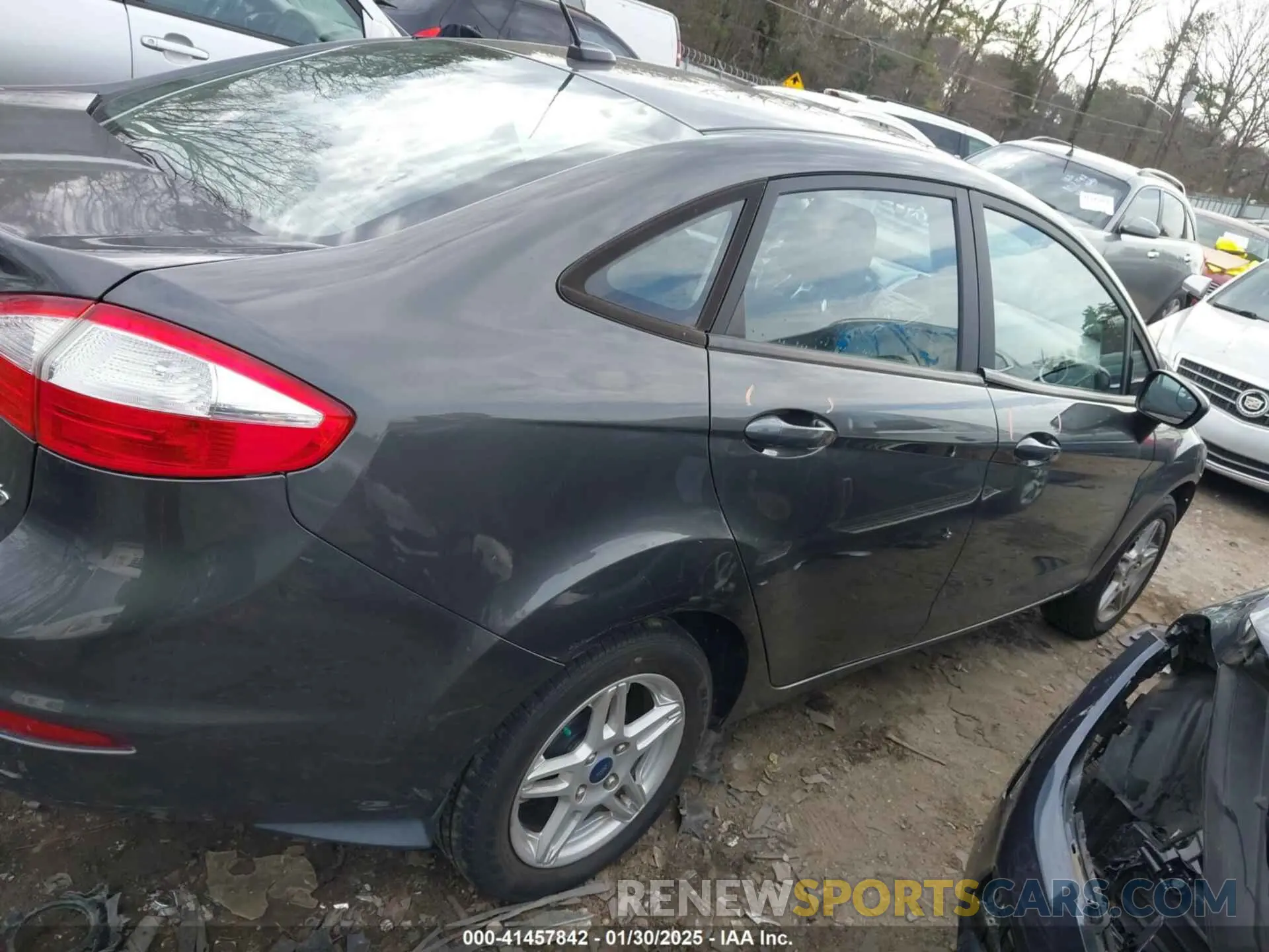 13 Photograph of a damaged car 3FADP4BJ6KM164398 FORD FIESTA 2019