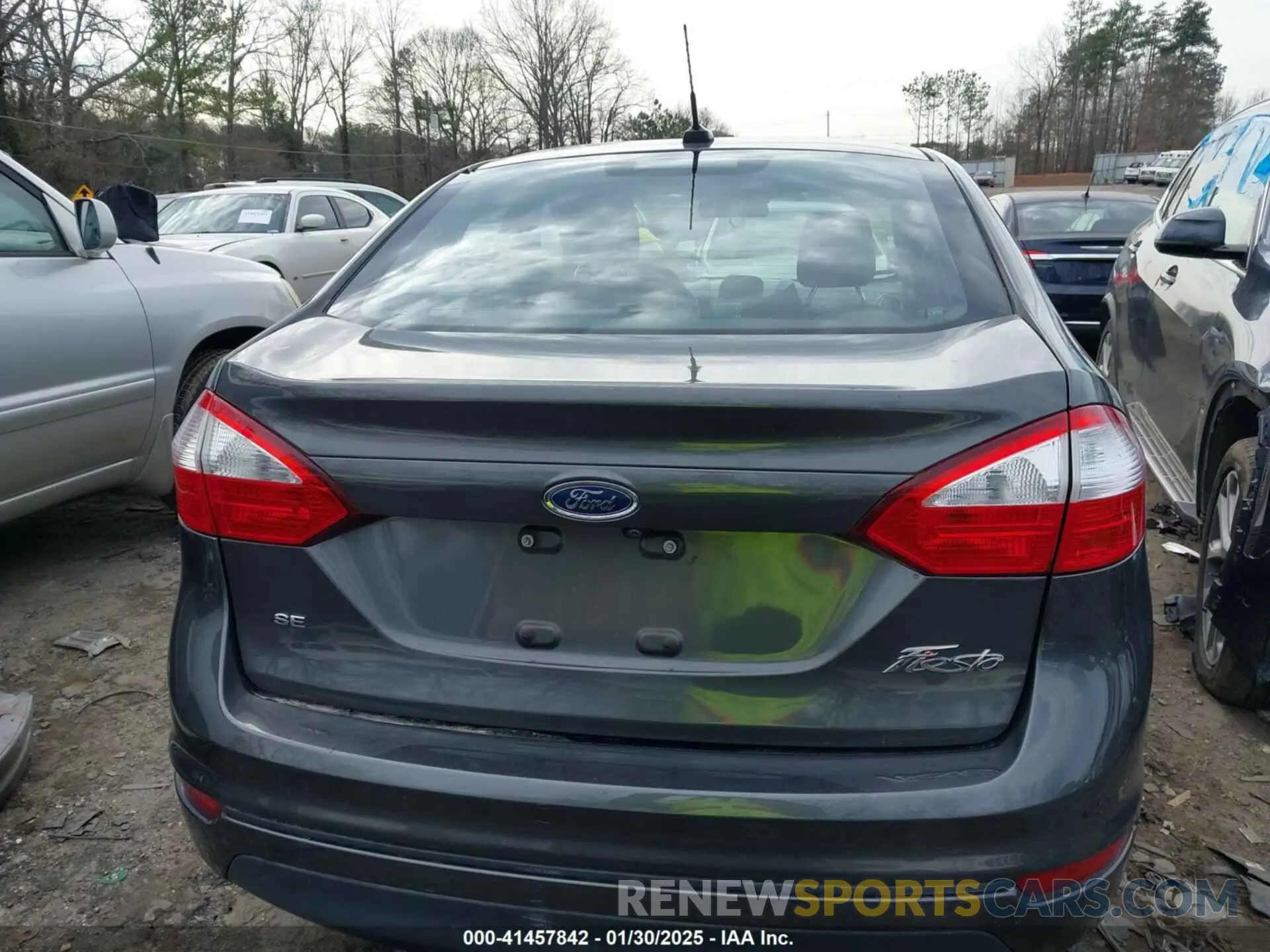 16 Photograph of a damaged car 3FADP4BJ6KM164398 FORD FIESTA 2019
