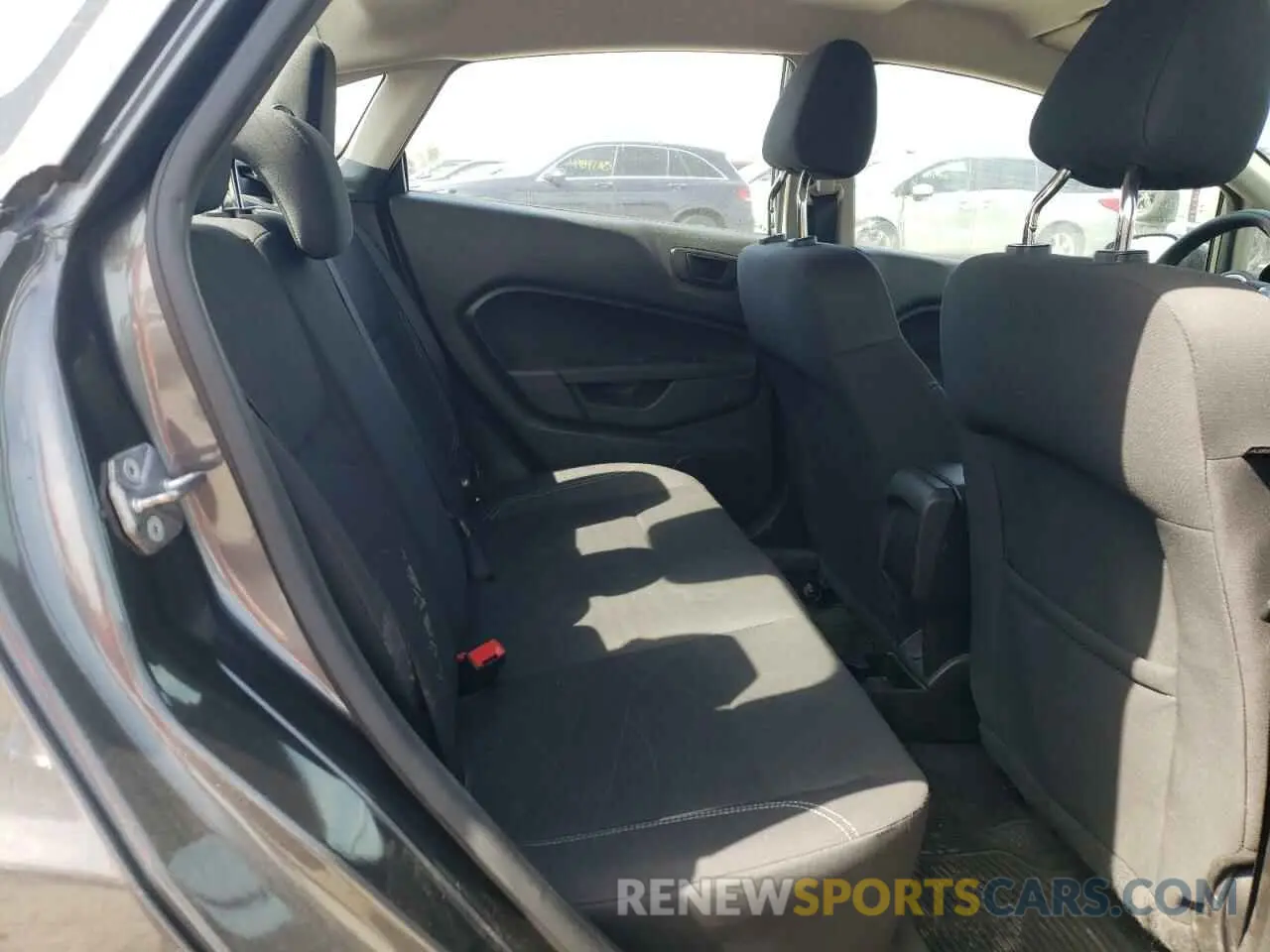 10 Photograph of a damaged car 3FADP4BJ7KM114593 FORD FIESTA 2019