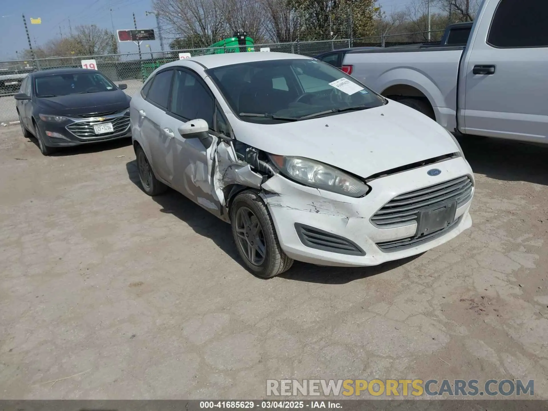 1 Photograph of a damaged car 3FADP4BJ7KM135217 FORD FIESTA 2019