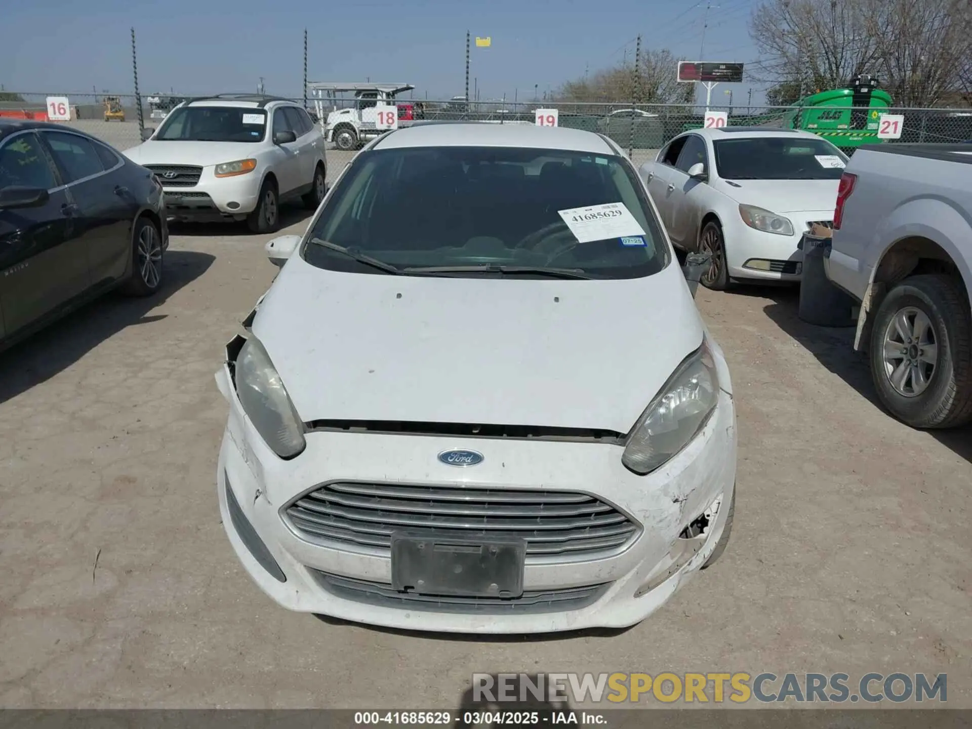 12 Photograph of a damaged car 3FADP4BJ7KM135217 FORD FIESTA 2019