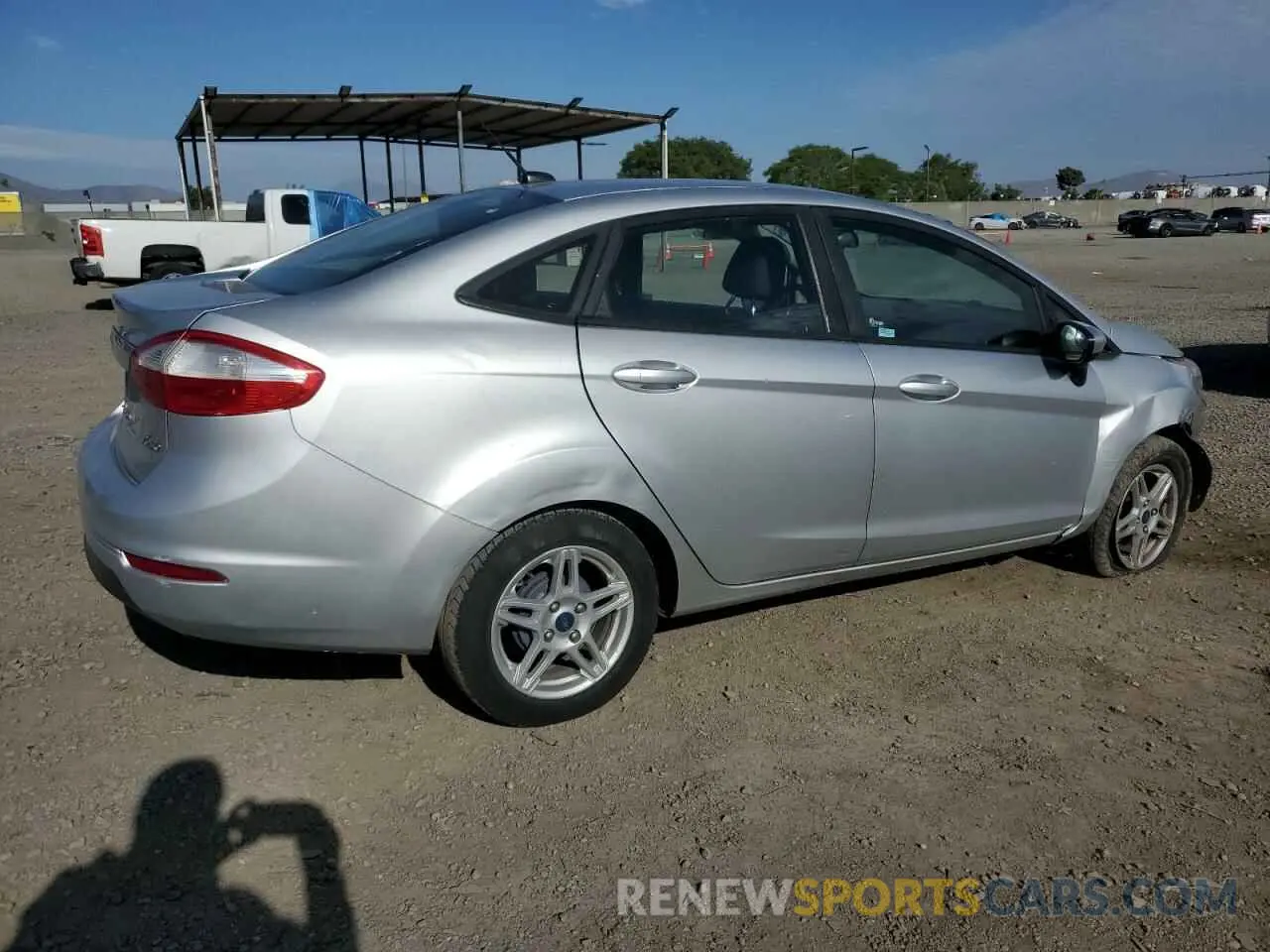 3 Фотография поврежденного автомобиля 3FADP4BJ8KM163866 FORD FIESTA 2019