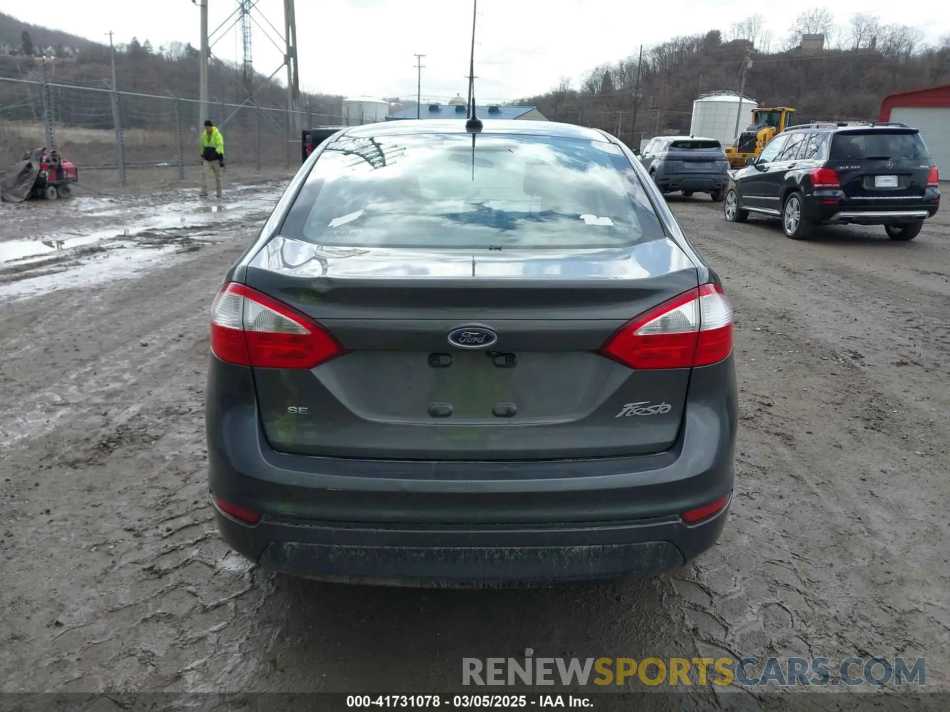 16 Photograph of a damaged car 3FADP4BJ9KM112733 FORD FIESTA 2019