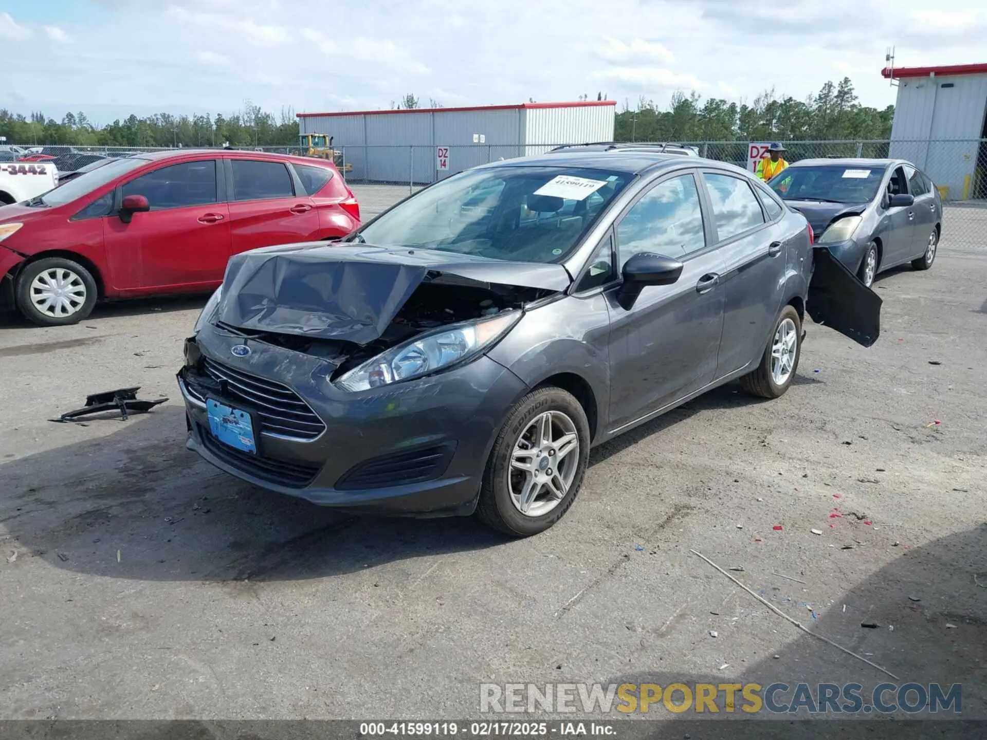 2 Фотография поврежденного автомобиля 3FADP4BJXKM131744 FORD FIESTA 2019