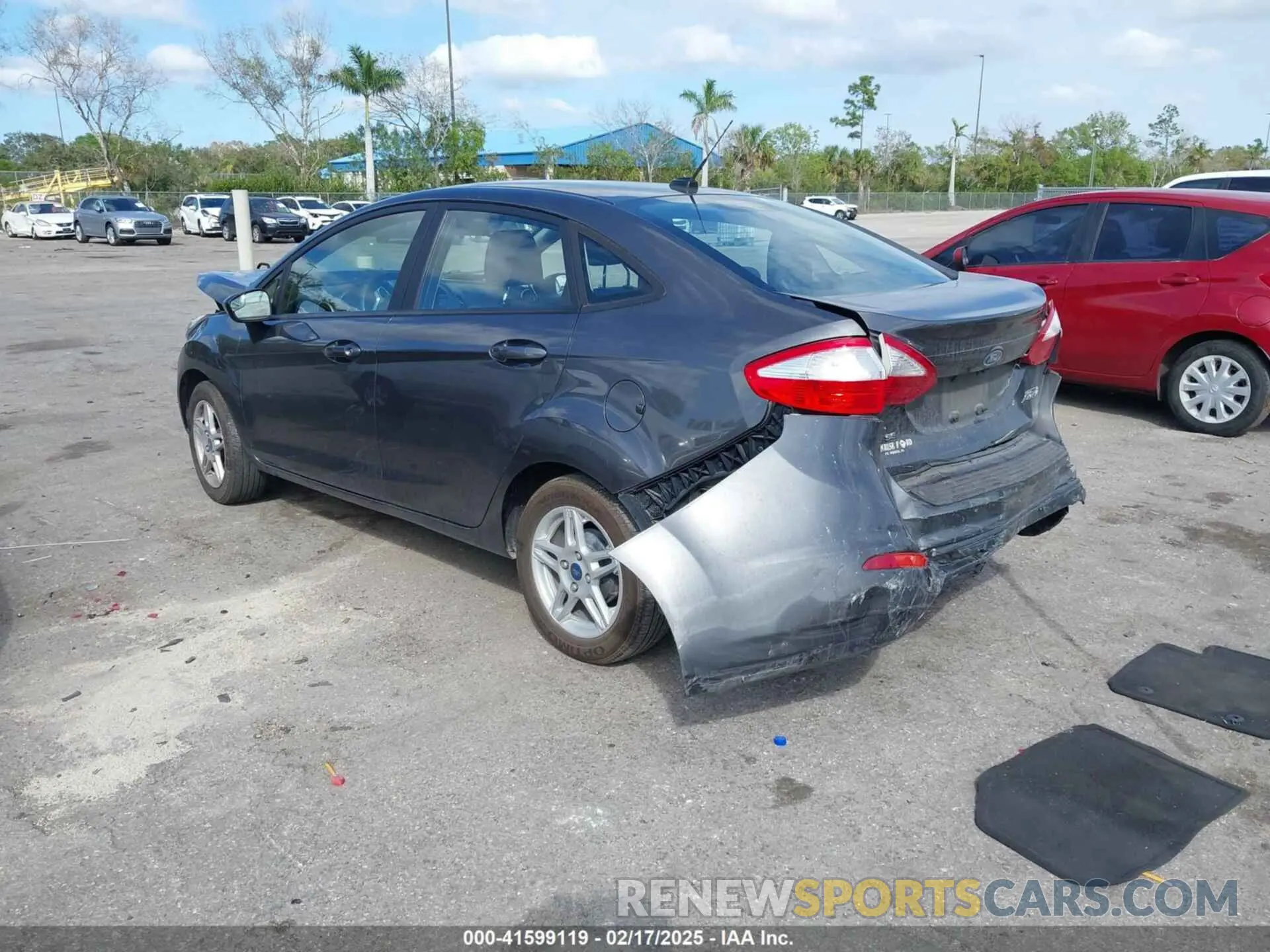 3 Фотография поврежденного автомобиля 3FADP4BJXKM131744 FORD FIESTA 2019