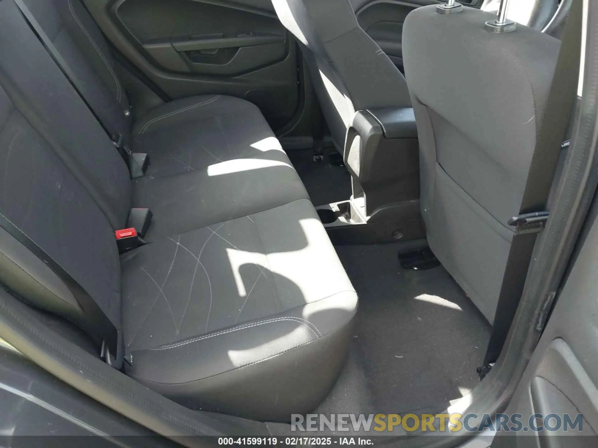 8 Фотография поврежденного автомобиля 3FADP4BJXKM131744 FORD FIESTA 2019