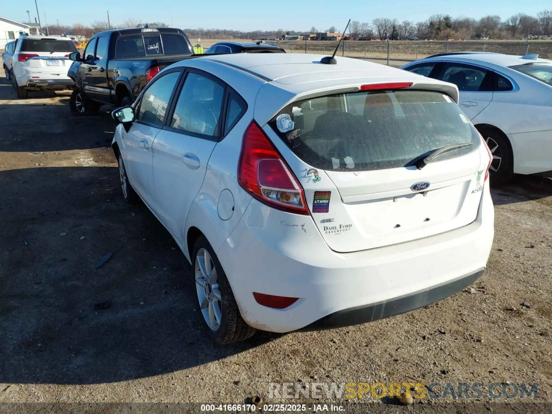 3 Фотография поврежденного автомобиля 3FADP4EJ0KM148306 FORD FIESTA 2019