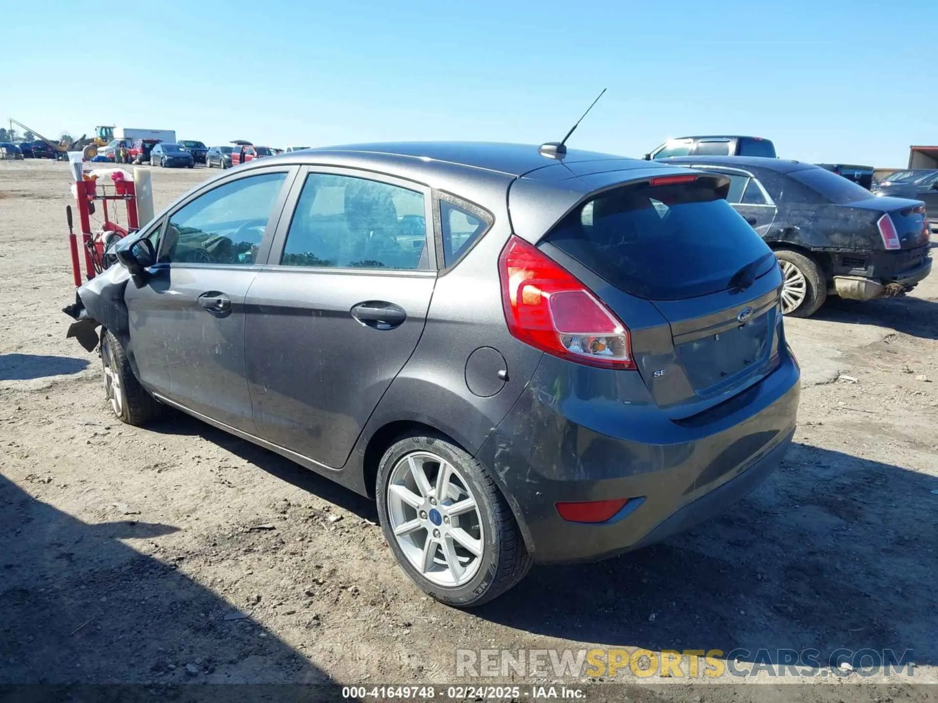 3 Фотография поврежденного автомобиля 3FADP4EJ1KM105769 FORD FIESTA 2019