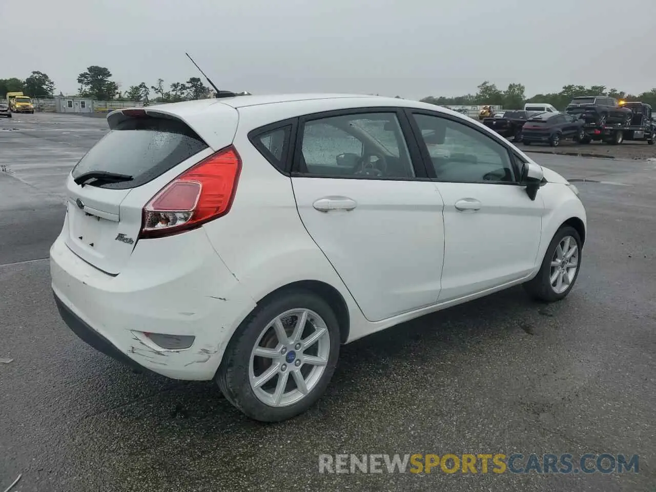 3 Фотография поврежденного автомобиля 3FADP4EJ1KM134169 FORD FIESTA 2019