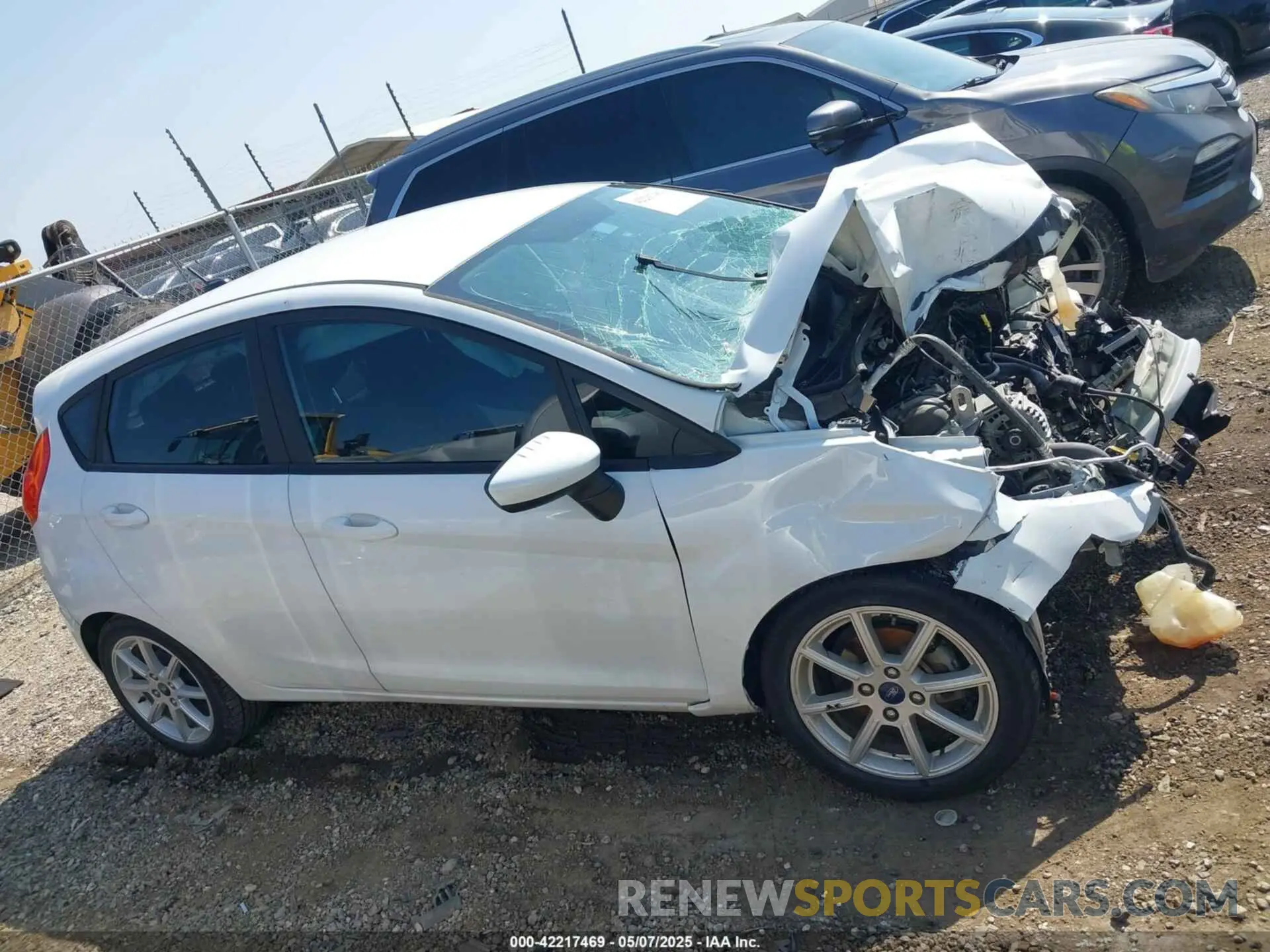 14 Photograph of a damaged car 3FADP4EJ1KM144362 FORD FIESTA 2019