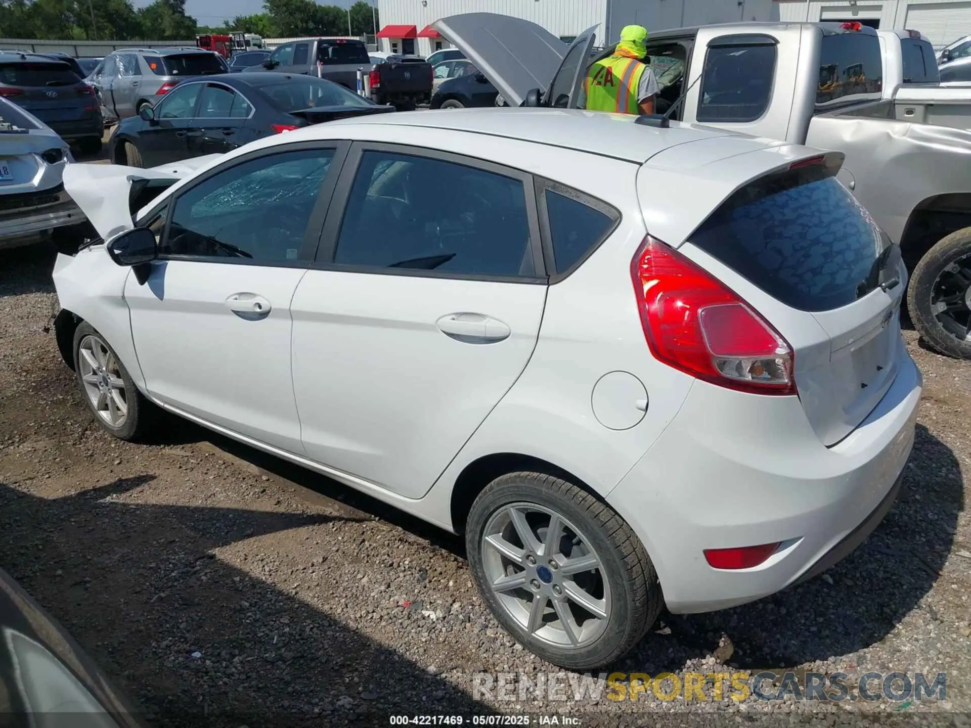 3 Photograph of a damaged car 3FADP4EJ1KM144362 FORD FIESTA 2019