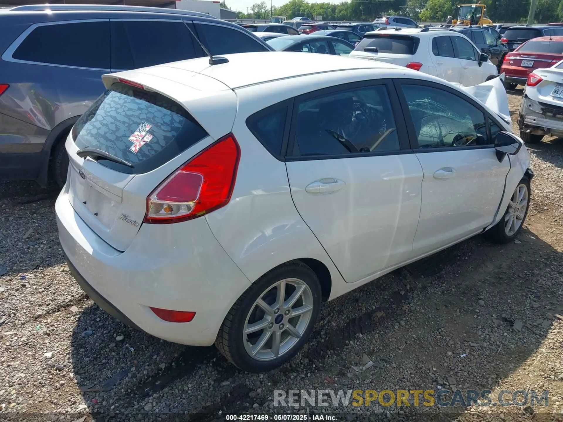4 Photograph of a damaged car 3FADP4EJ1KM144362 FORD FIESTA 2019