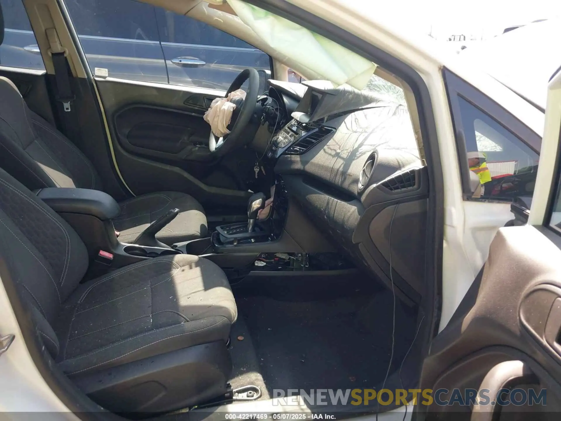 5 Photograph of a damaged car 3FADP4EJ1KM144362 FORD FIESTA 2019