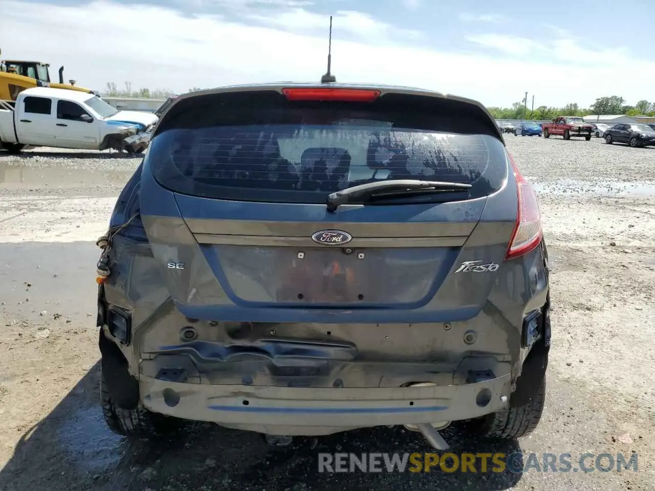 6 Фотография поврежденного автомобиля 3FADP4EJ2KM107093 FORD FIESTA 2019