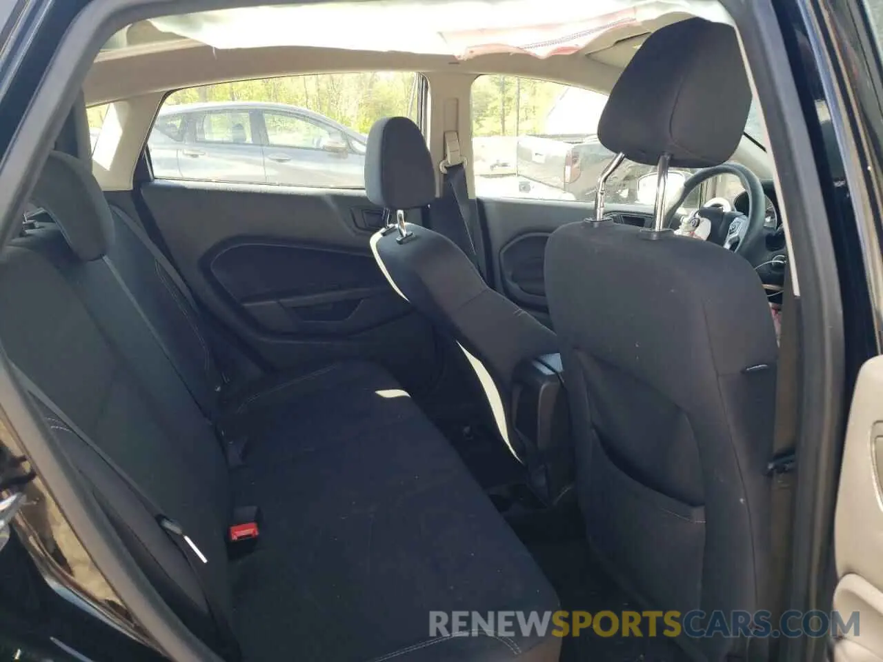 10 Photograph of a damaged car 3FADP4EJ2KM113198 FORD FIESTA 2019