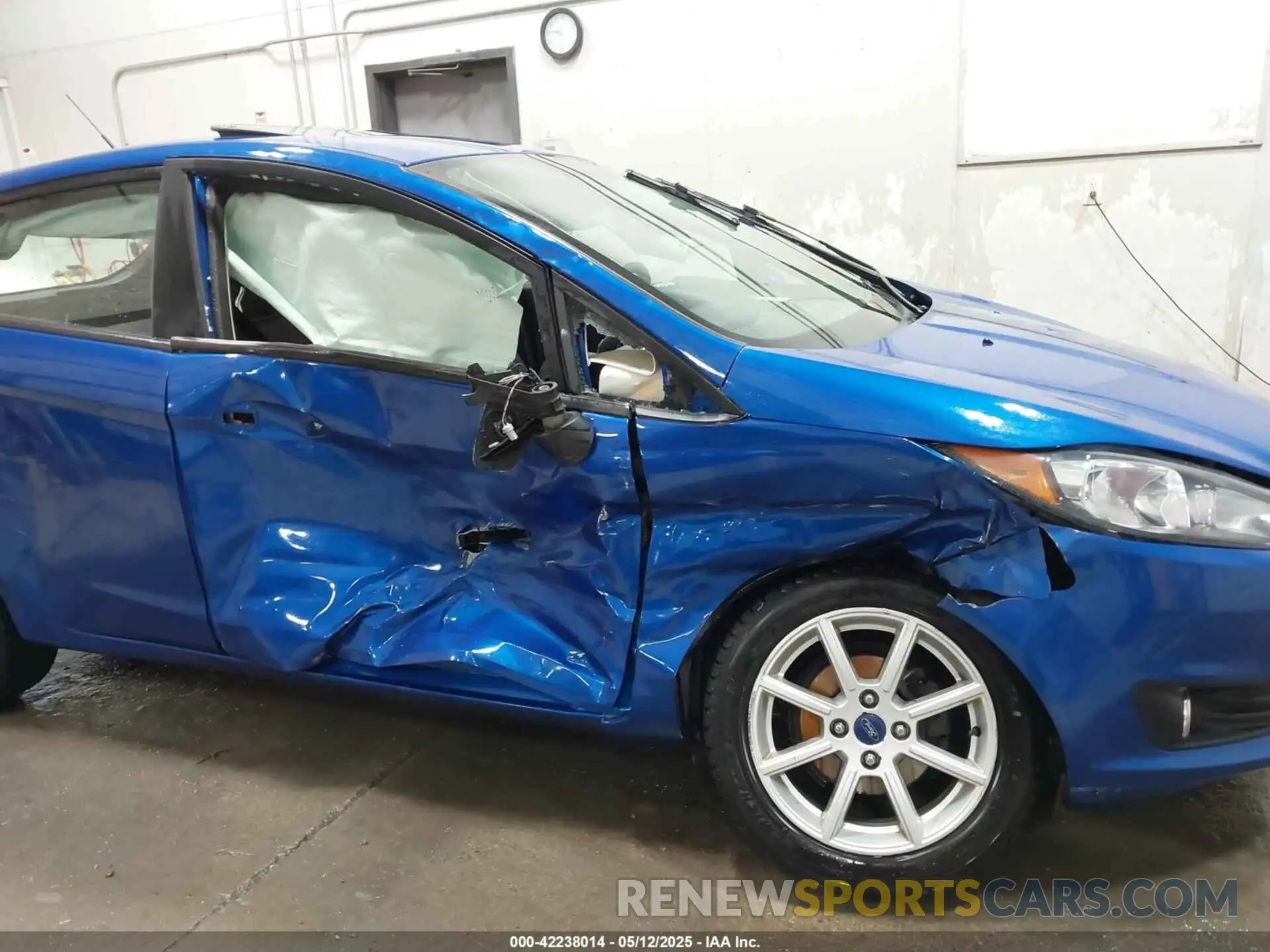 6 Photograph of a damaged car 3FADP4EJ2KM122032 FORD FIESTA 2019