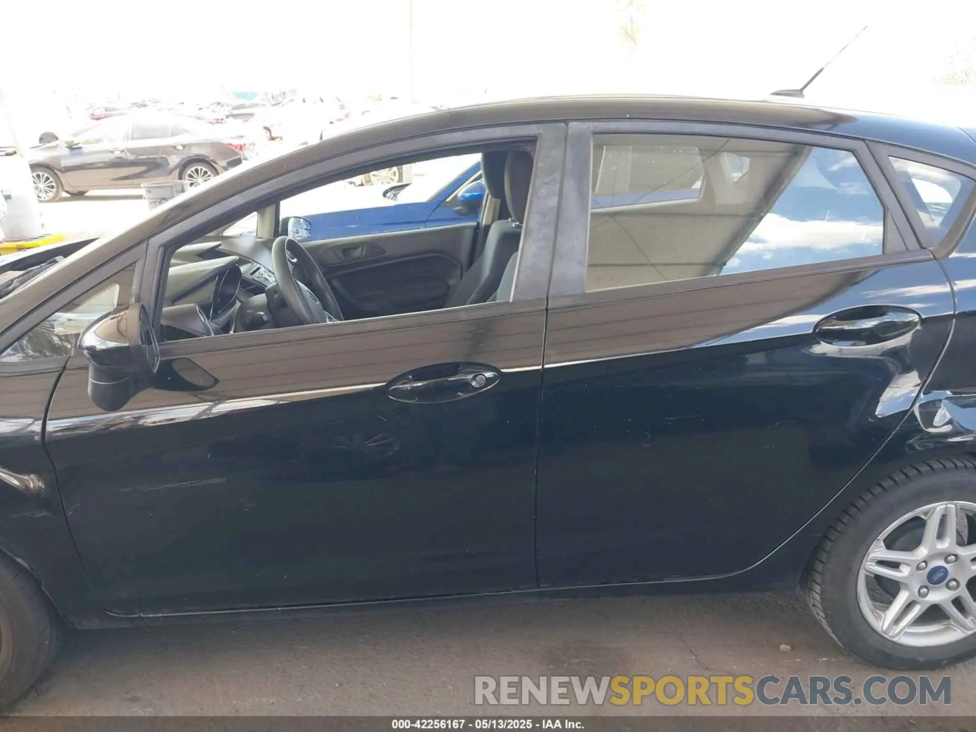 14 Фотография поврежденного автомобиля 3FADP4EJ3KM102744 FORD FIESTA 2019