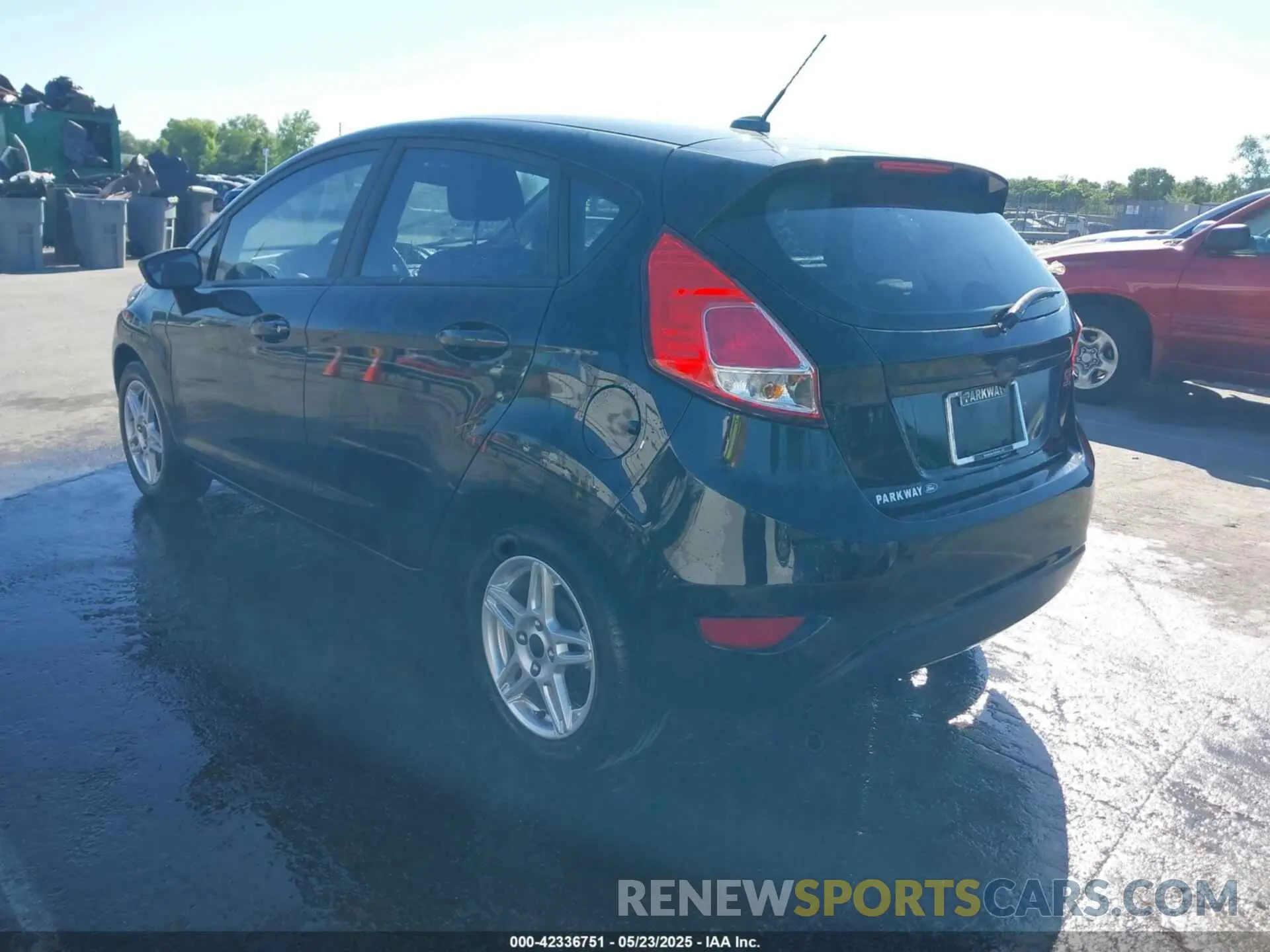 3 Фотография поврежденного автомобиля 3FADP4EJ3KM141754 FORD FIESTA 2019