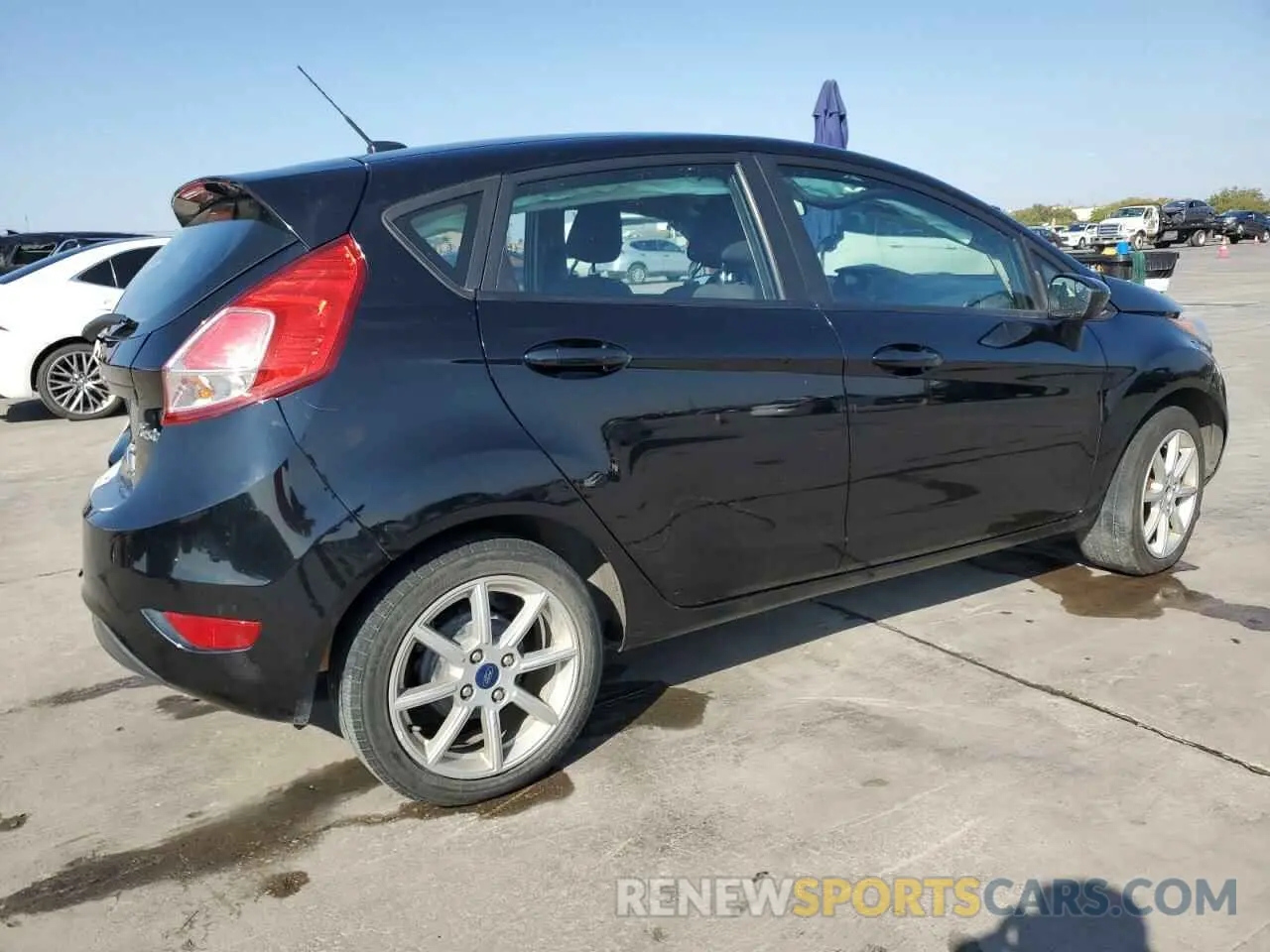 3 Фотография поврежденного автомобиля 3FADP4EJ3KM148168 FORD FIESTA 2019