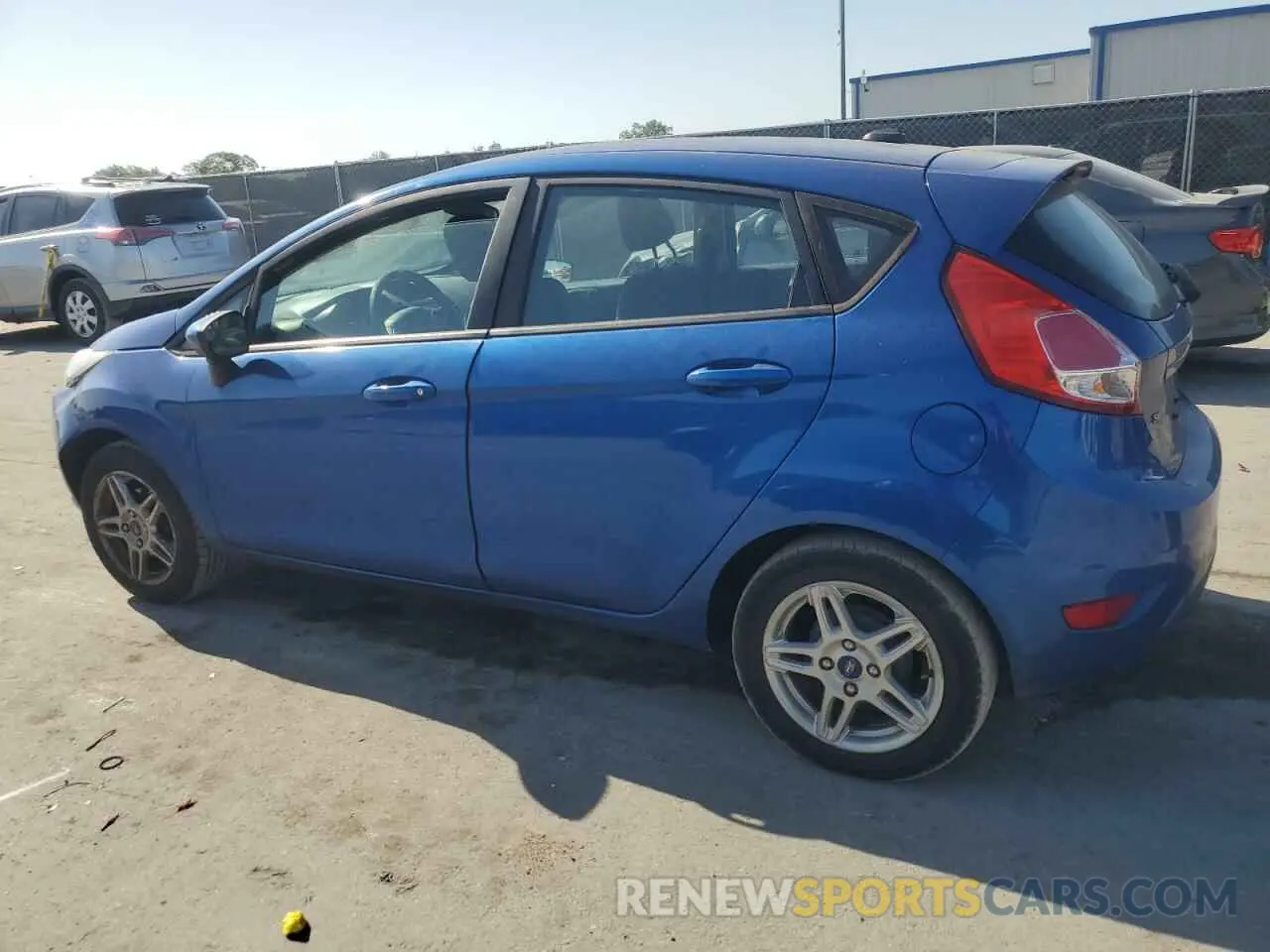 2 Фотография поврежденного автомобиля 3FADP4EJ4KM102073 FORD FIESTA 2019
