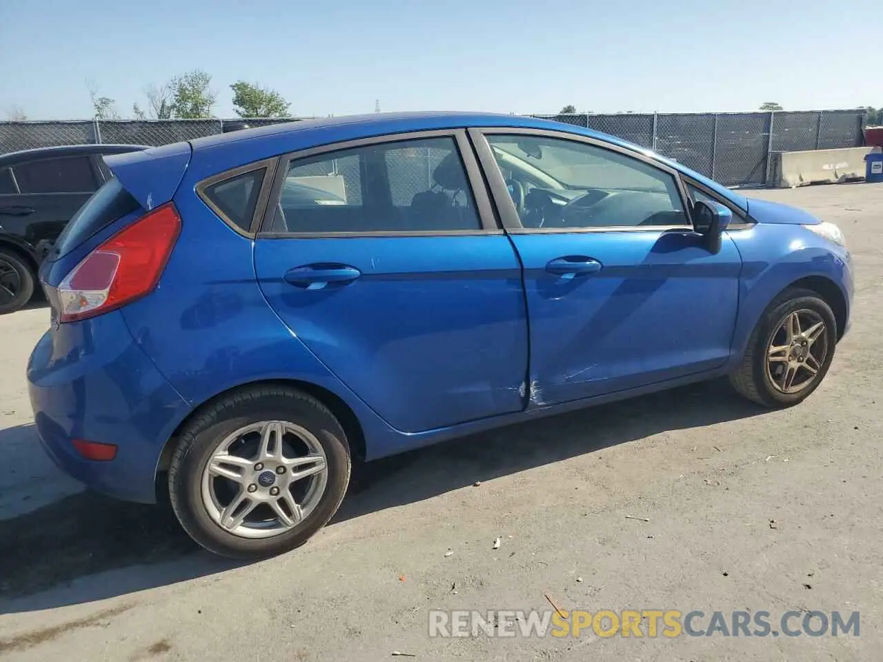 3 Фотография поврежденного автомобиля 3FADP4EJ4KM102073 FORD FIESTA 2019