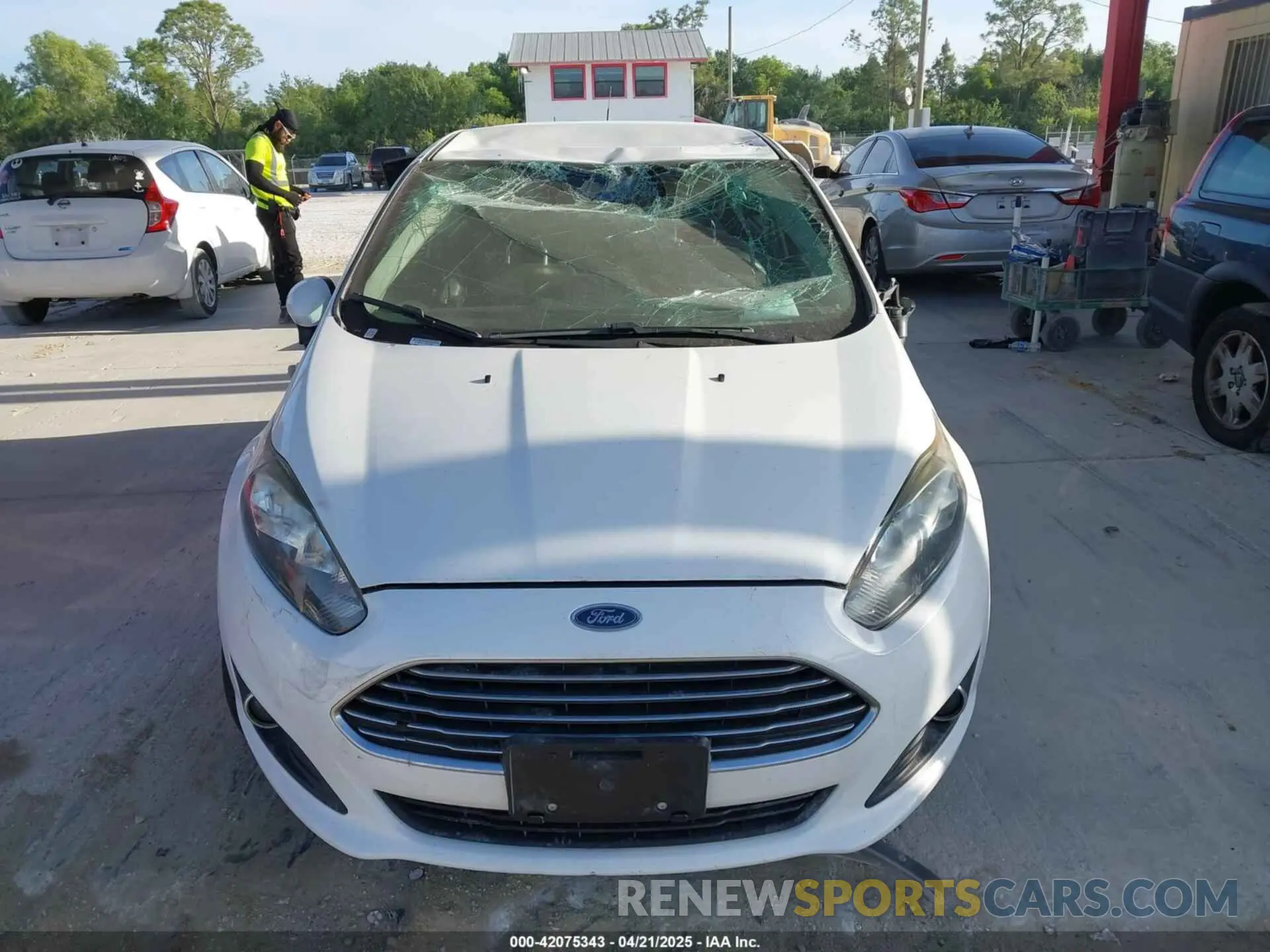 13 Photograph of a damaged car 3FADP4EJ4KM136871 FORD FIESTA 2019
