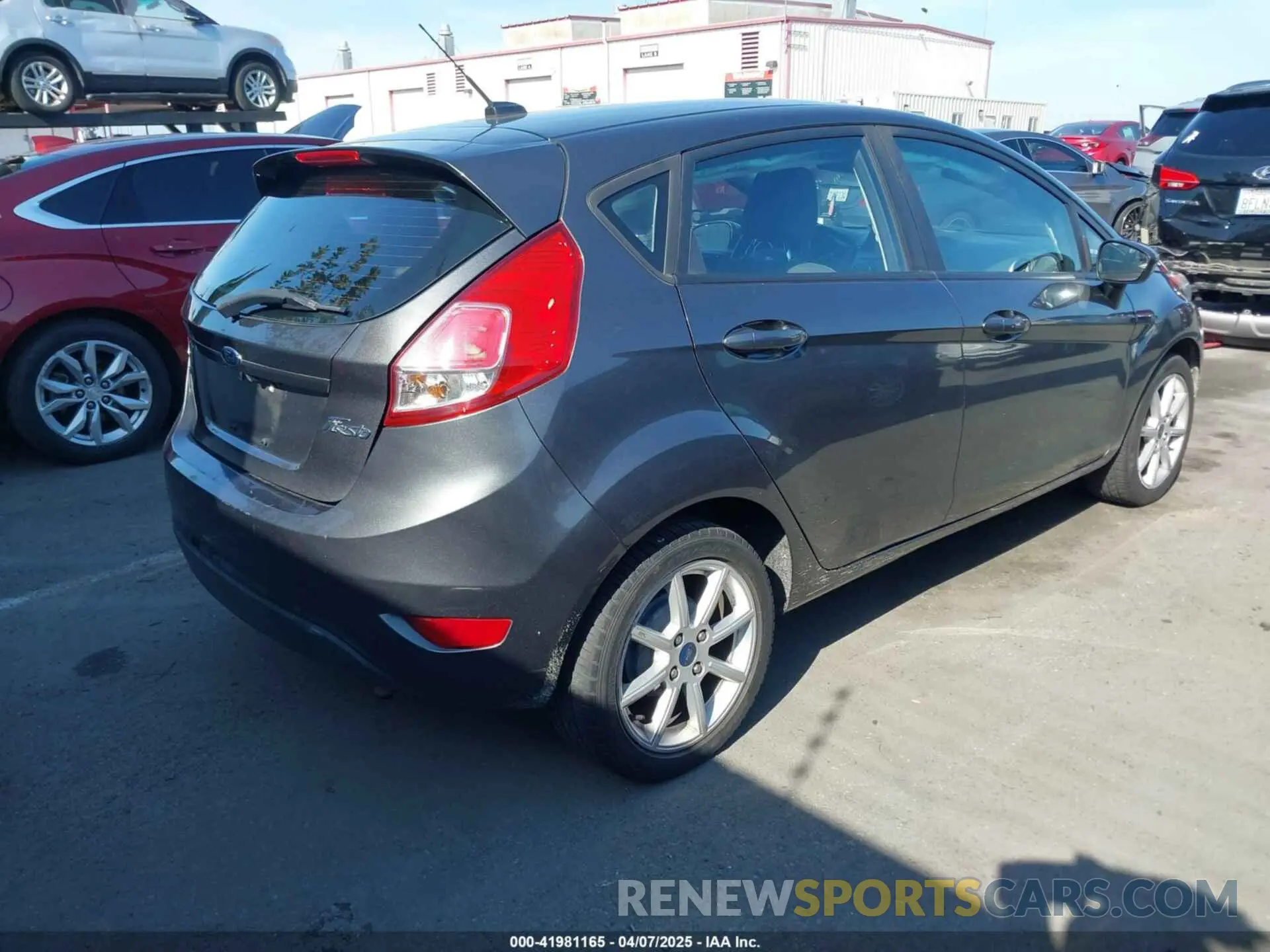 4 Фотография поврежденного автомобиля 3FADP4EJ4KM143318 FORD FIESTA 2019