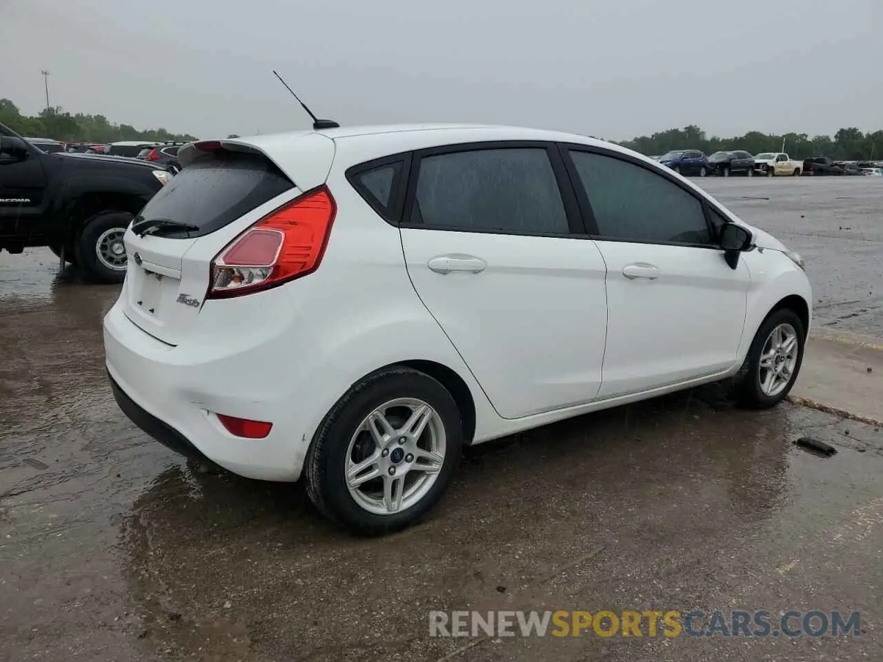 3 Фотография поврежденного автомобиля 3FADP4EJ5KM118170 FORD FIESTA 2019