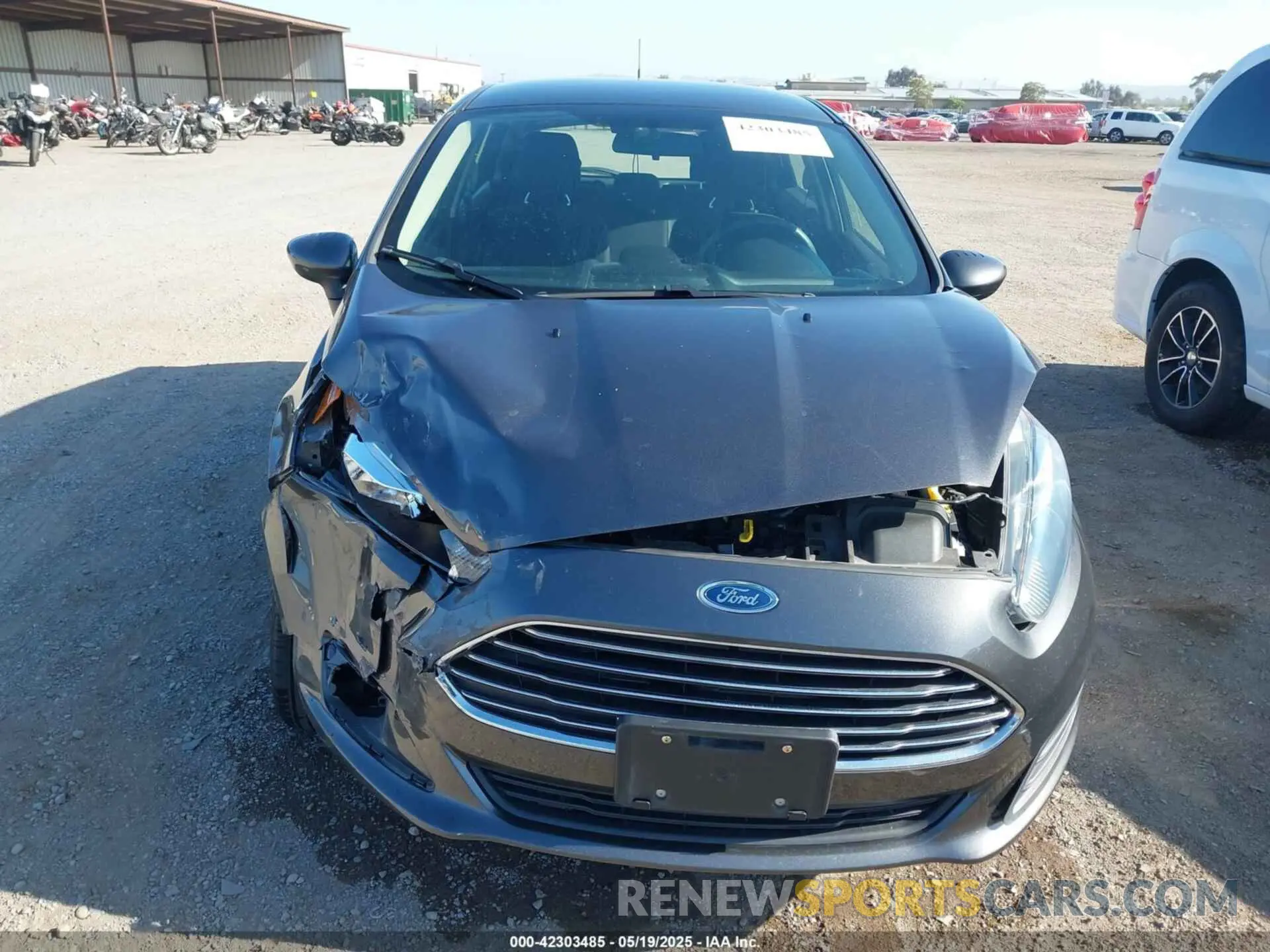 12 Фотография поврежденного автомобиля 3FADP4EJ5KM118881 FORD FIESTA 2019