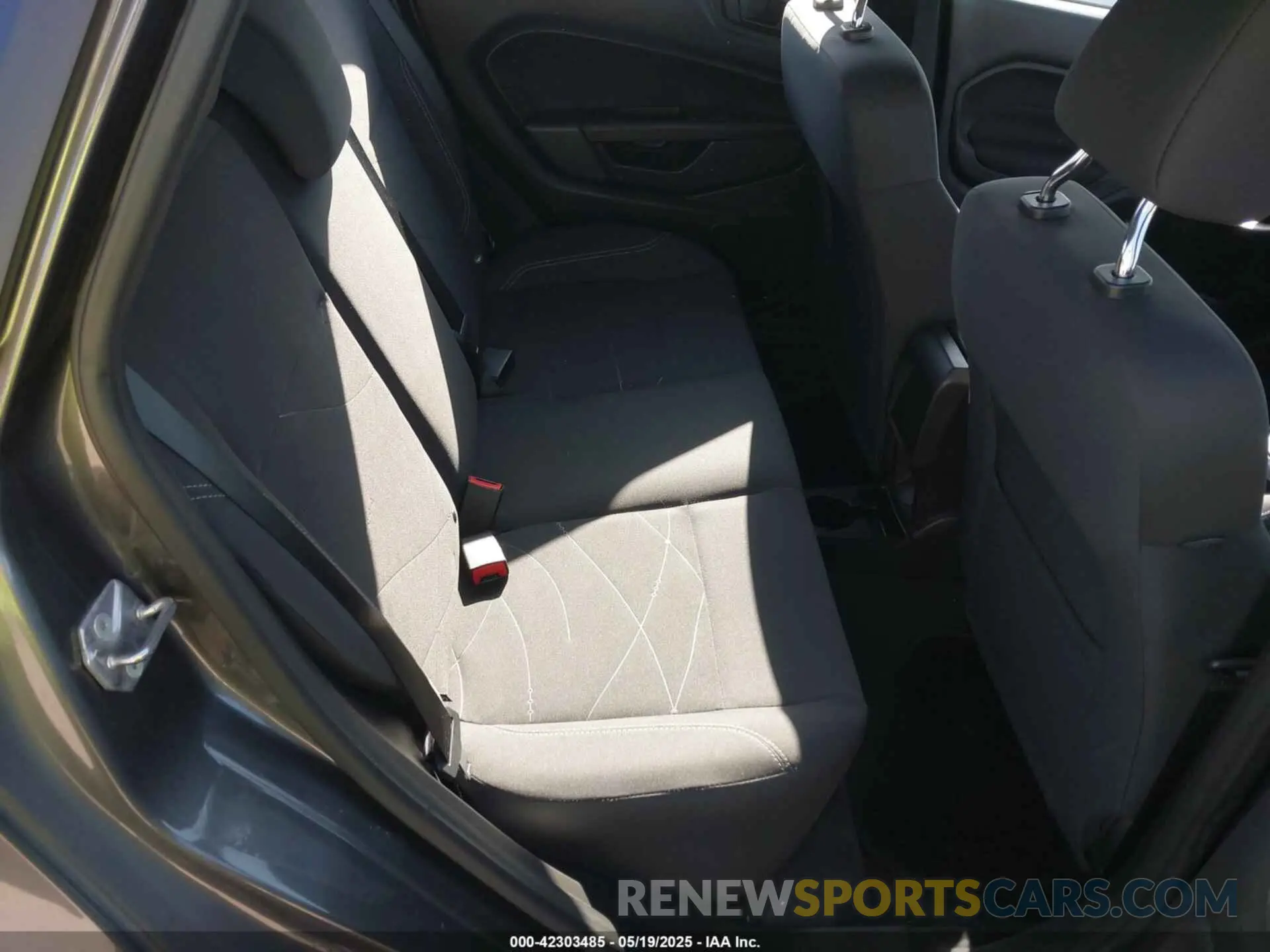 8 Фотография поврежденного автомобиля 3FADP4EJ5KM118881 FORD FIESTA 2019