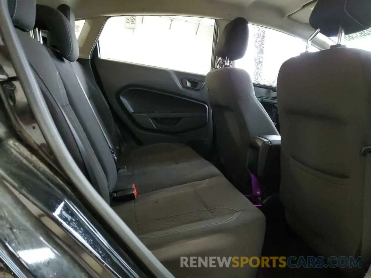 10 Photograph of a damaged car 3FADP4EJ5KM138063 FORD FIESTA 2019