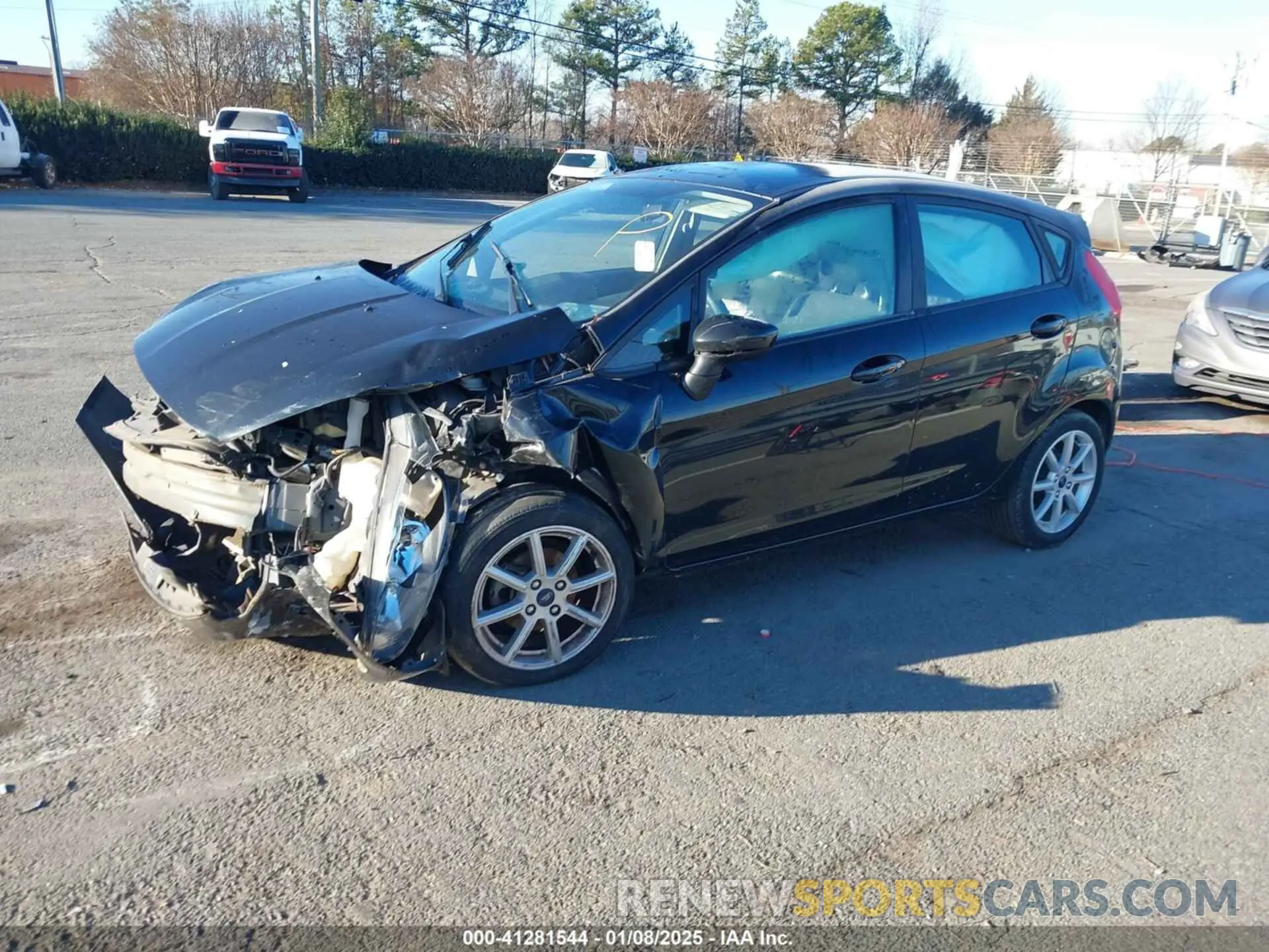 2 Фотография поврежденного автомобиля 3FADP4EJ6KM137861 FORD FIESTA 2019