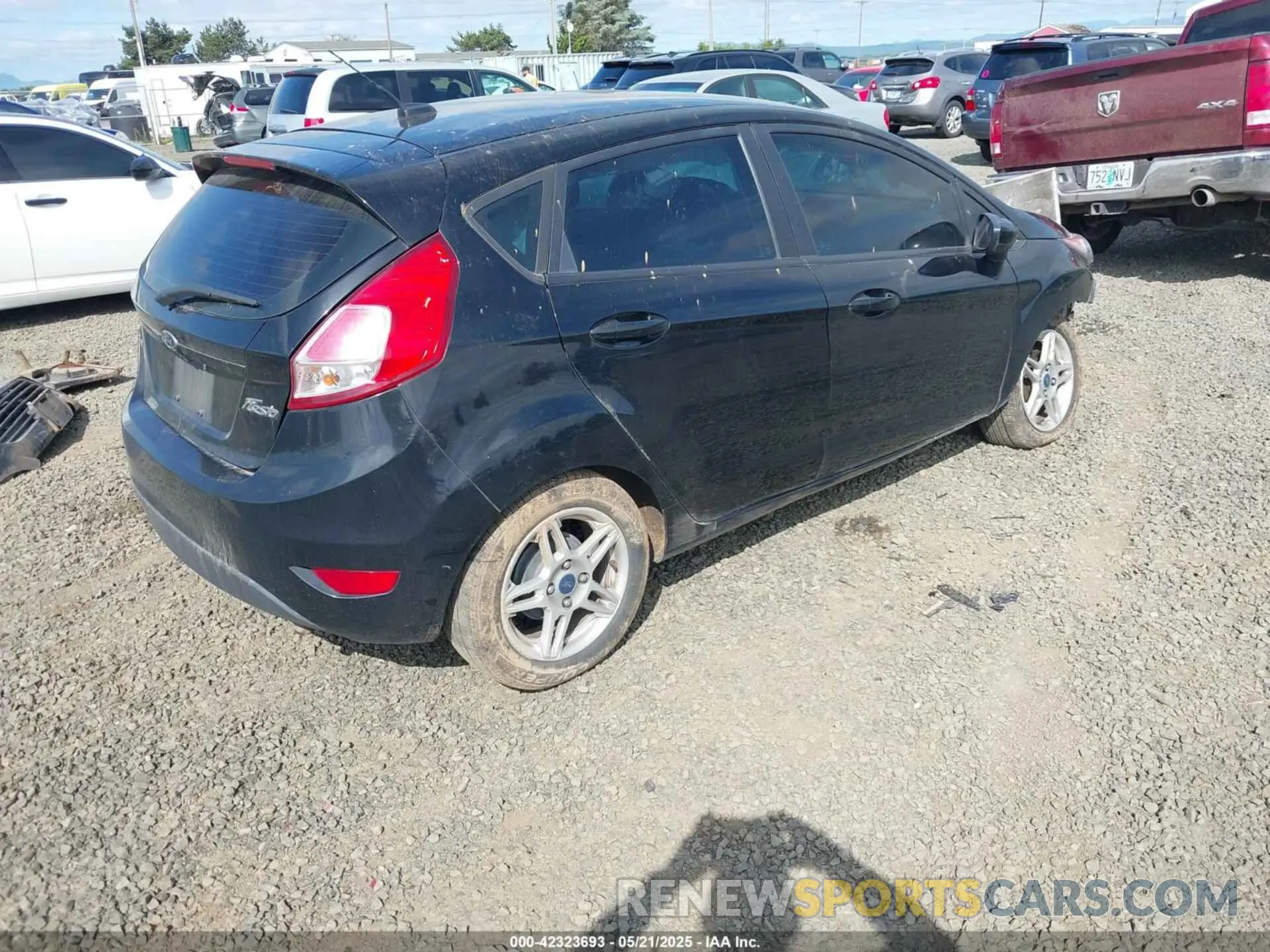 4 Фотография поврежденного автомобиля 3FADP4EJ8KM113559 FORD FIESTA 2019