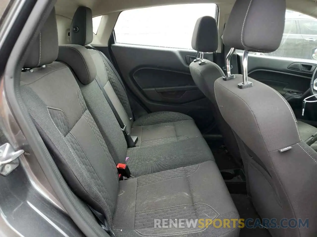10 Photograph of a damaged car 3FADP4EJ8KM124318 FORD FIESTA 2019