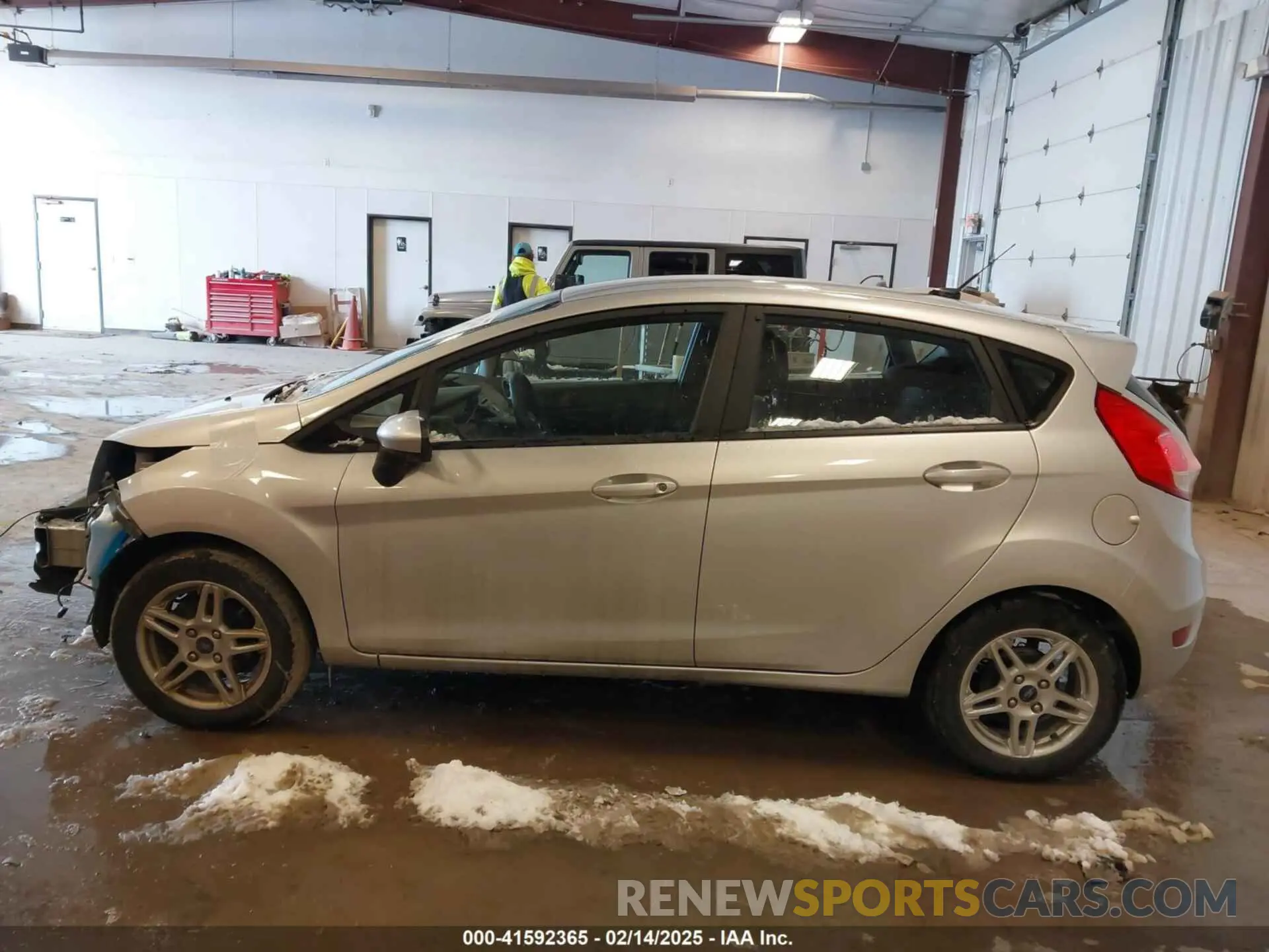 14 Photograph of a damaged car 3FADP4EJ8KM142043 FORD FIESTA 2019